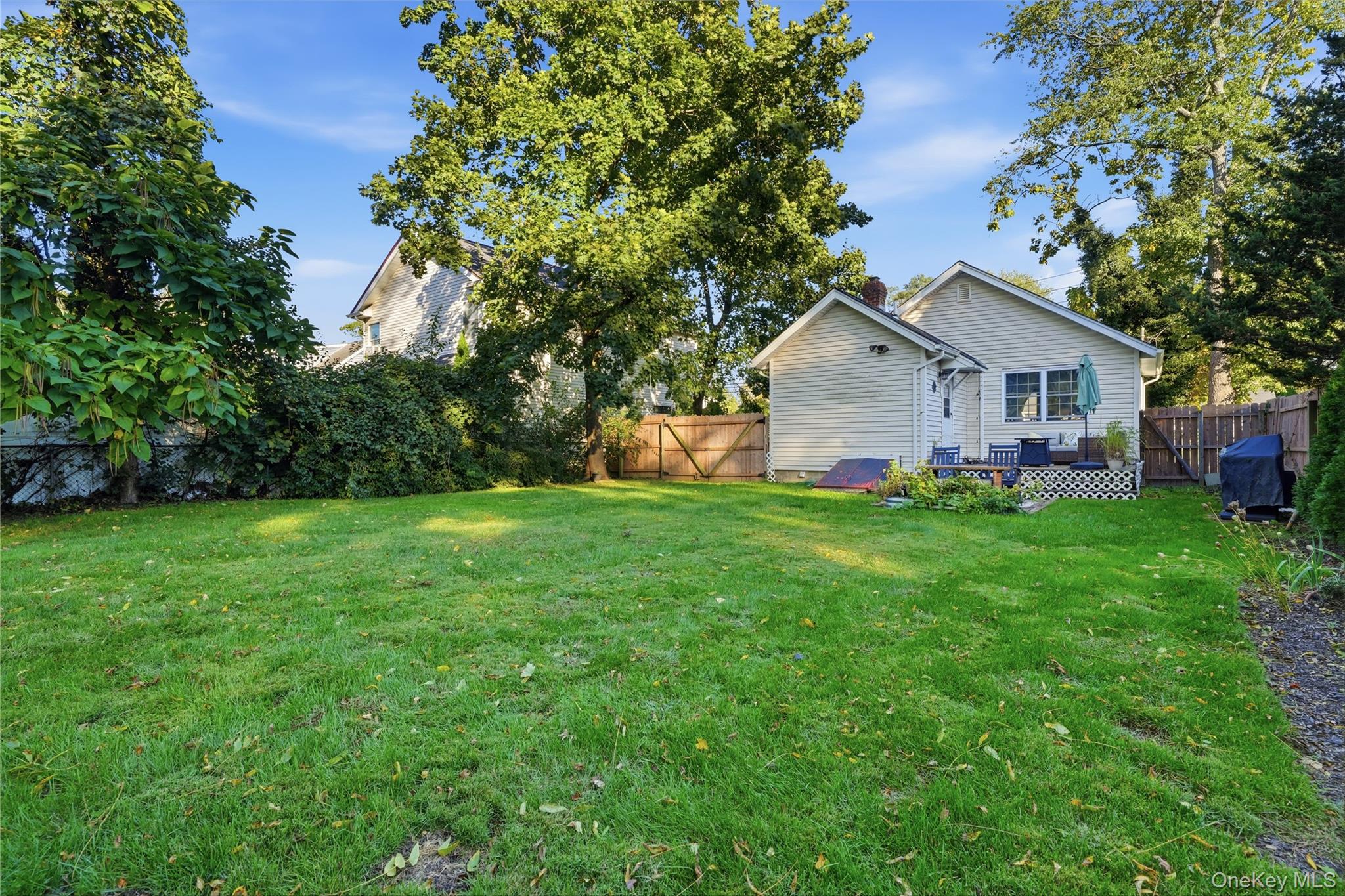 8 South Avenue Property Photo 21