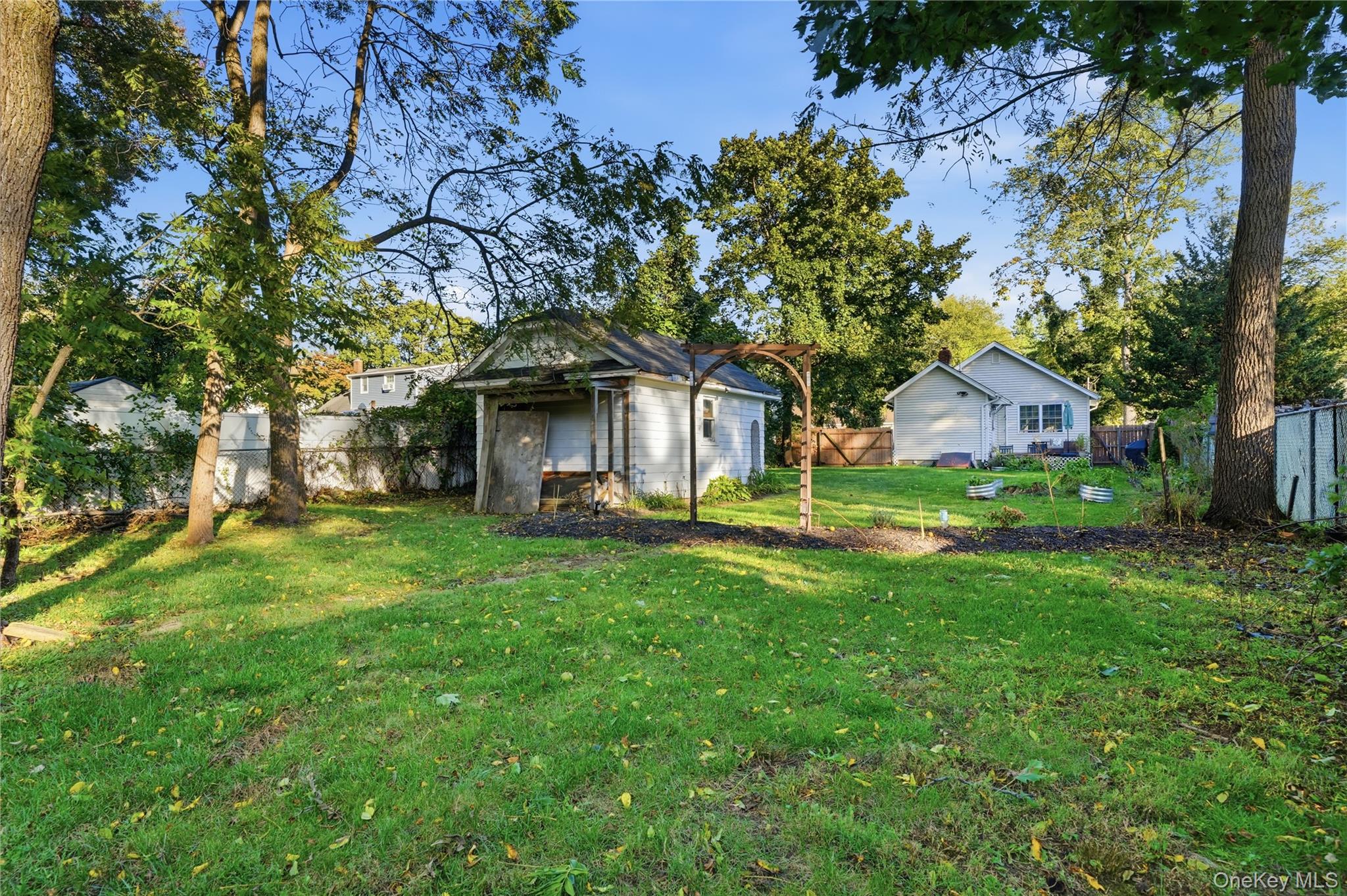 8 South Avenue Property Photo 22