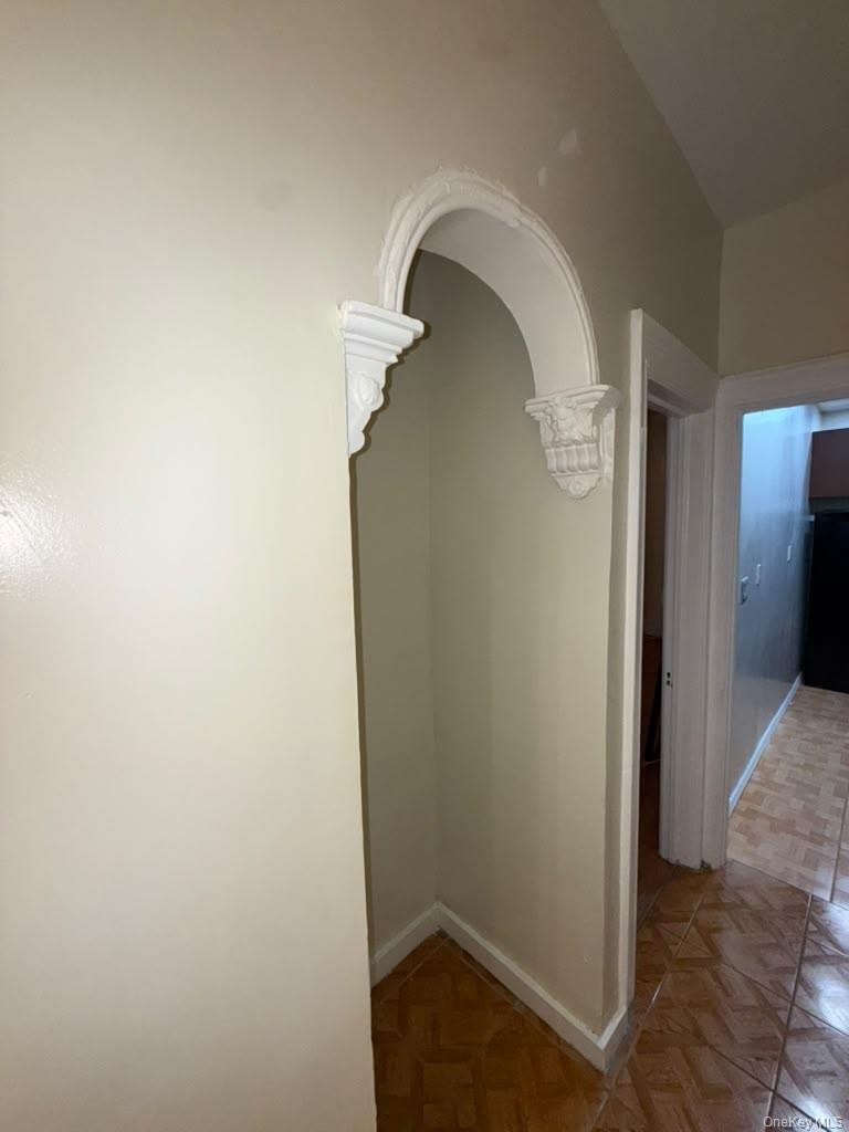 409 E 32nd Street Property Photo 2