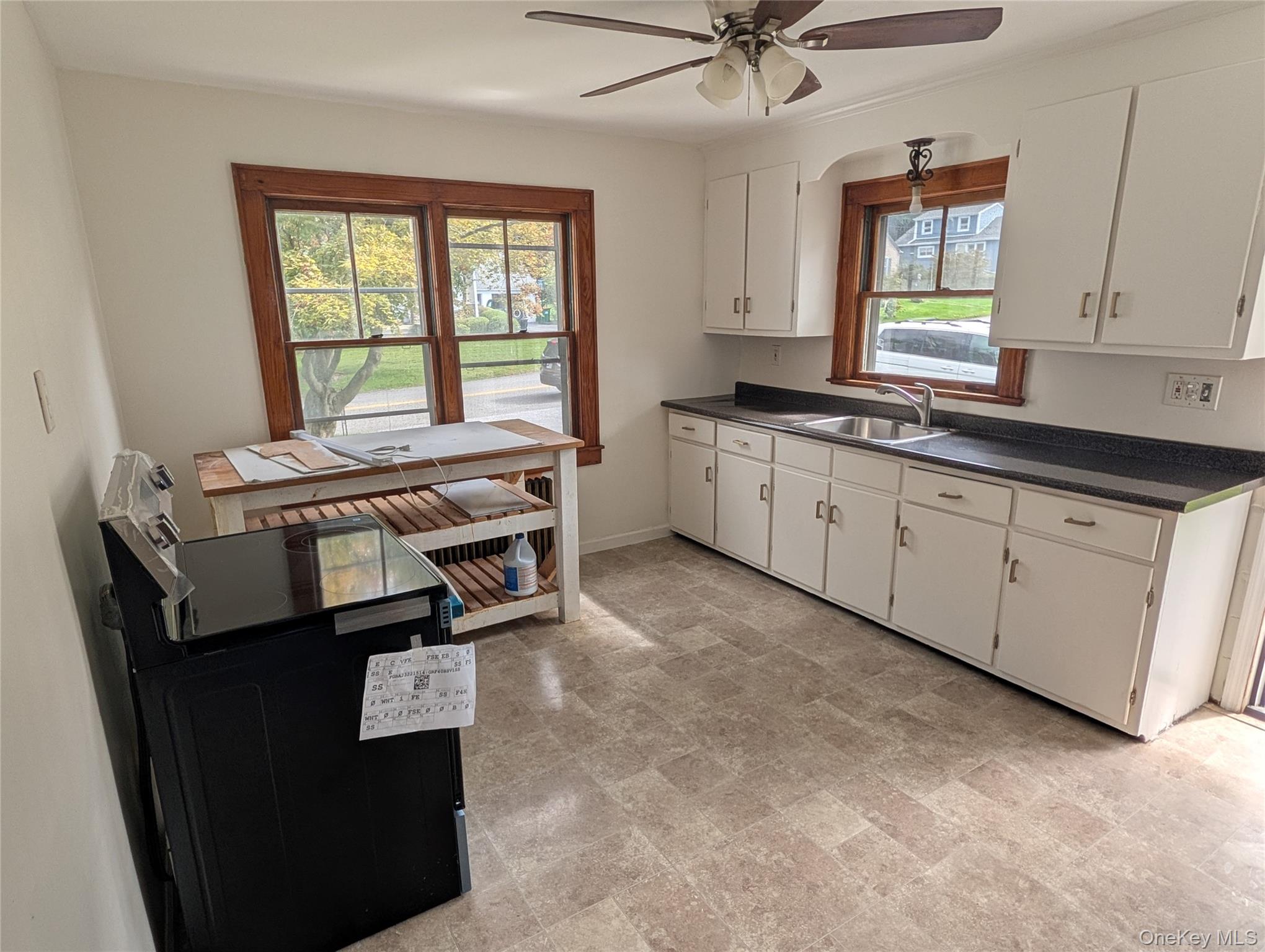 106 Depuyster Avenue Property Photo 4