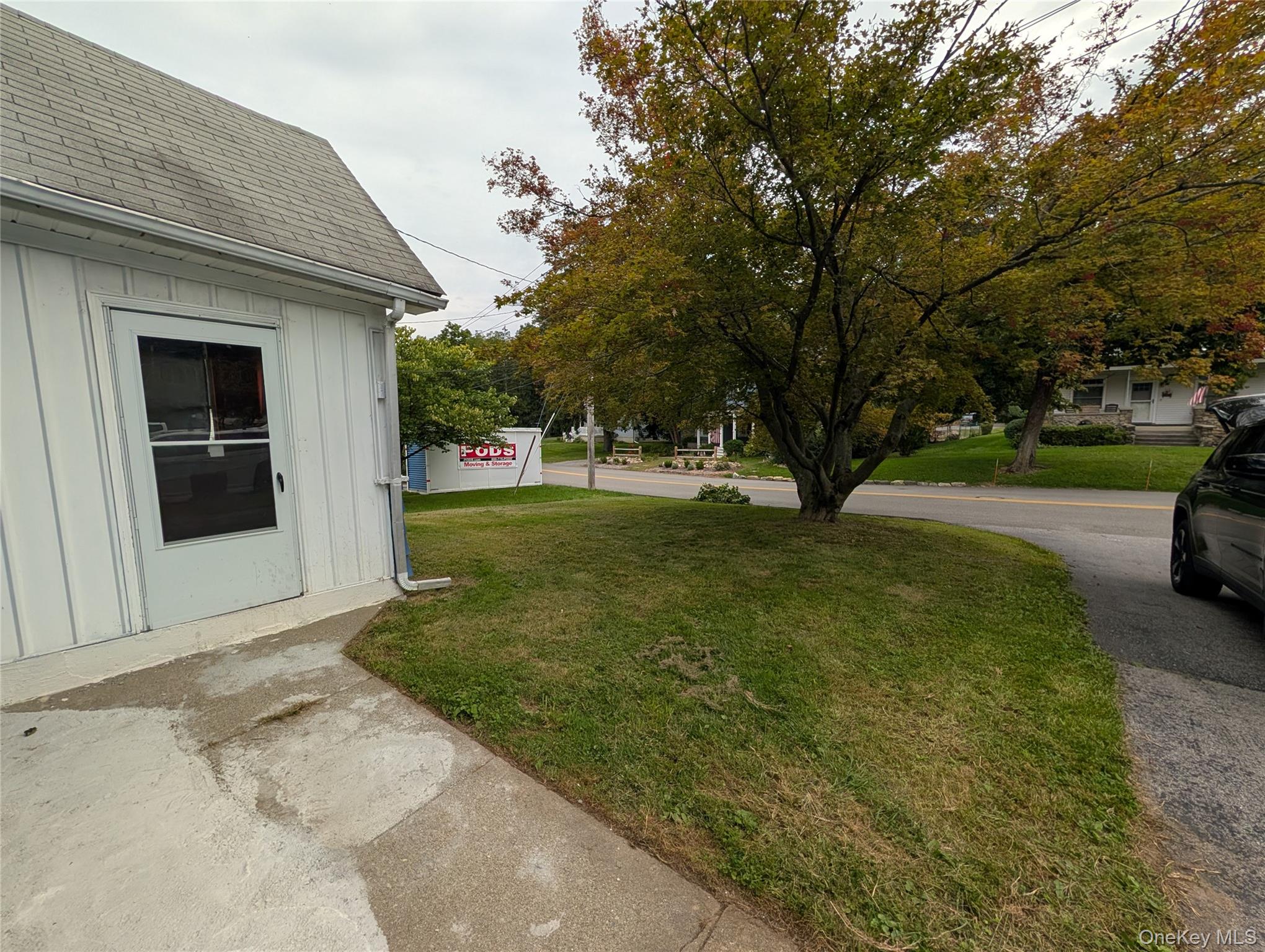 106 Depuyster Avenue Property Photo 13