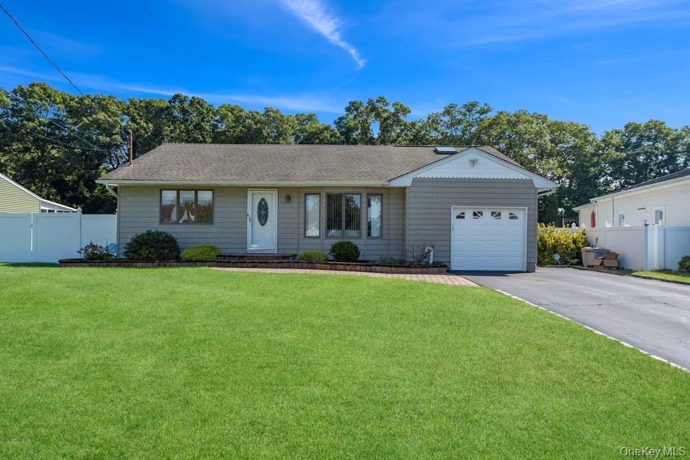 21 Seusing Boulevard Property Photo 1