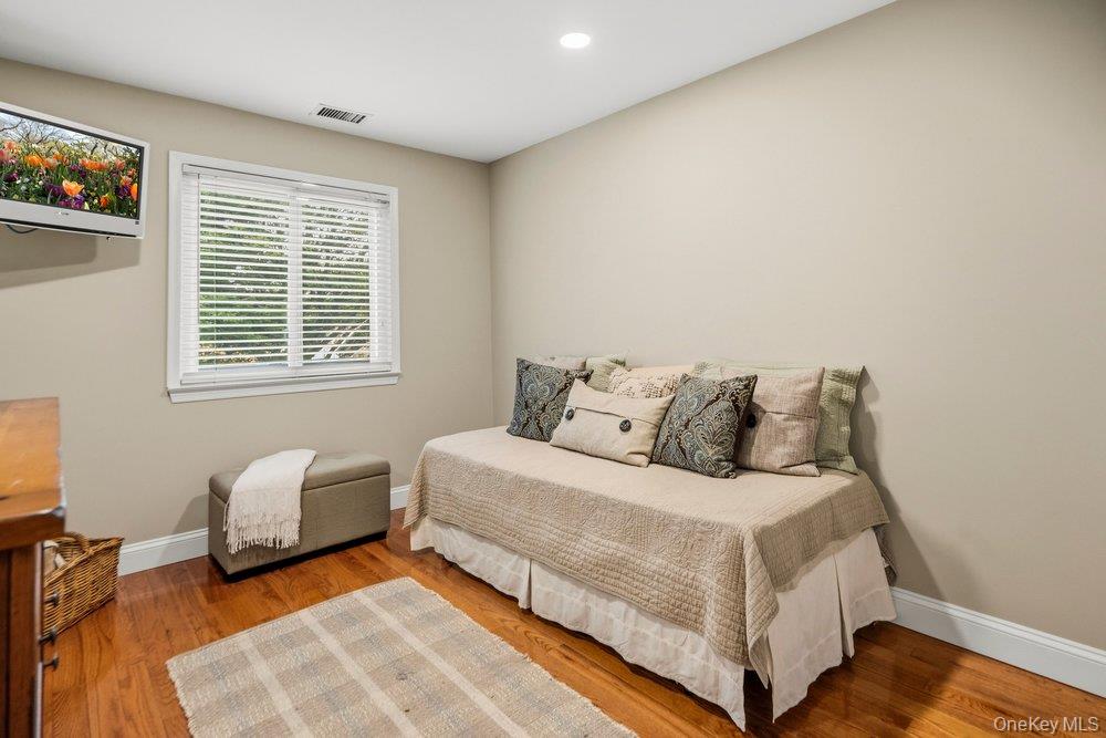 840 Birchwood Park Drive Property Photo 22
