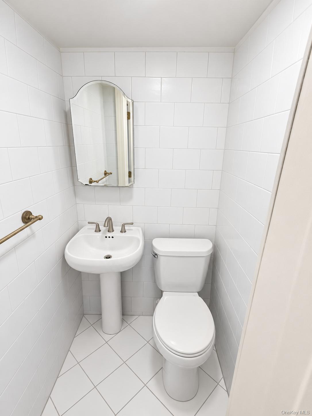 9122 Sutter Avenue Property Photo 10