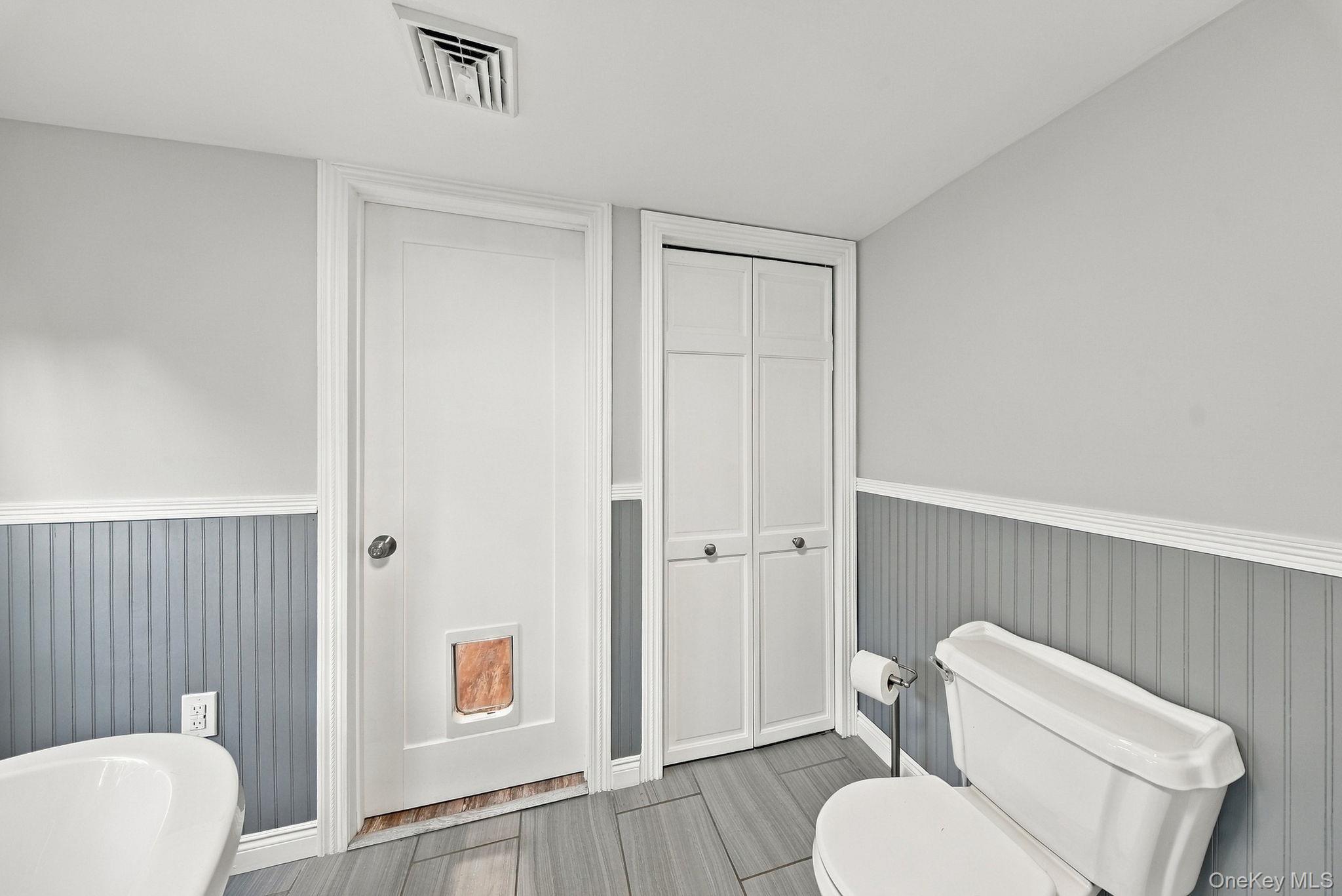 1053 Burlingham Road Property Photo 11