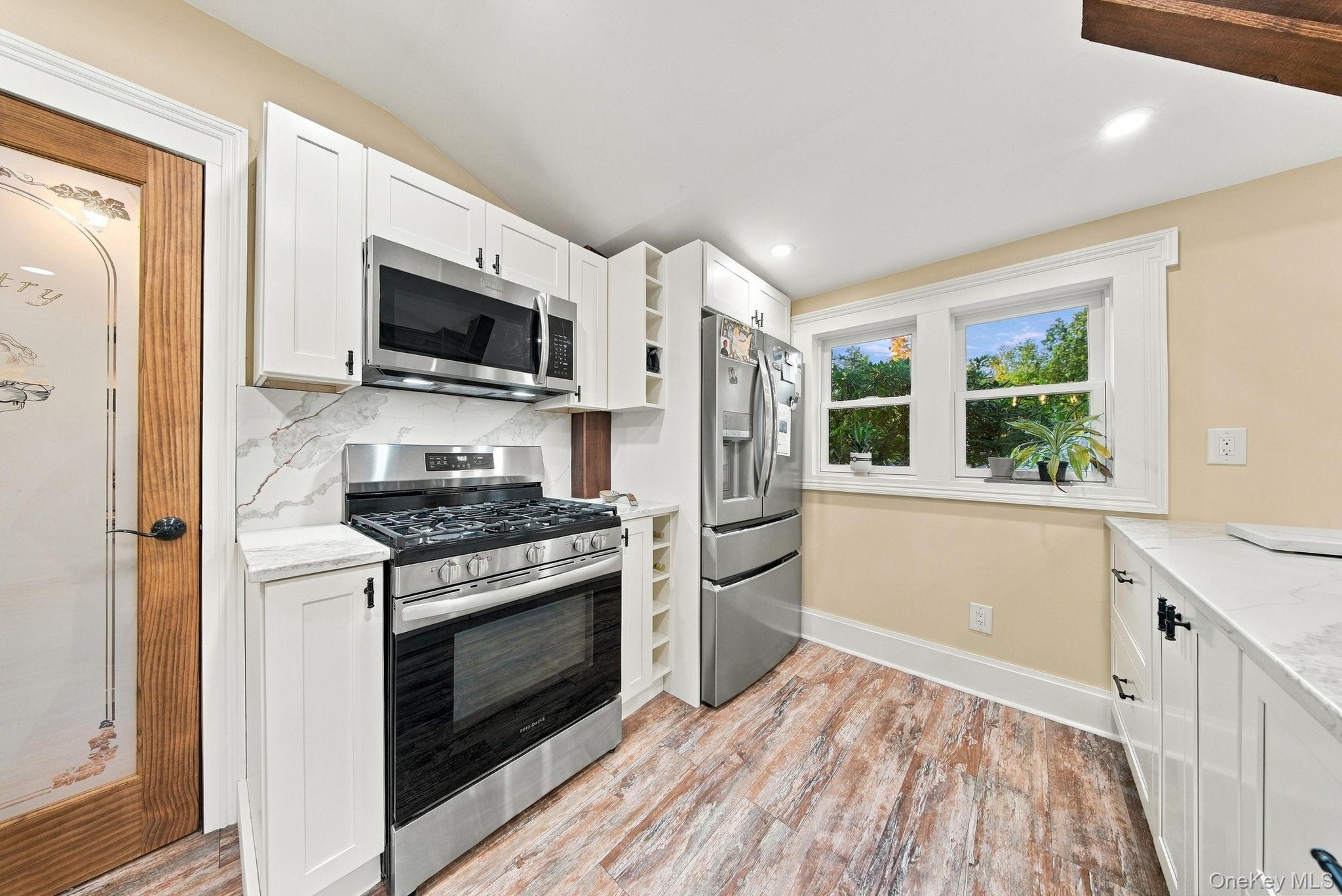 1053 Burlingham Road Property Photo 22