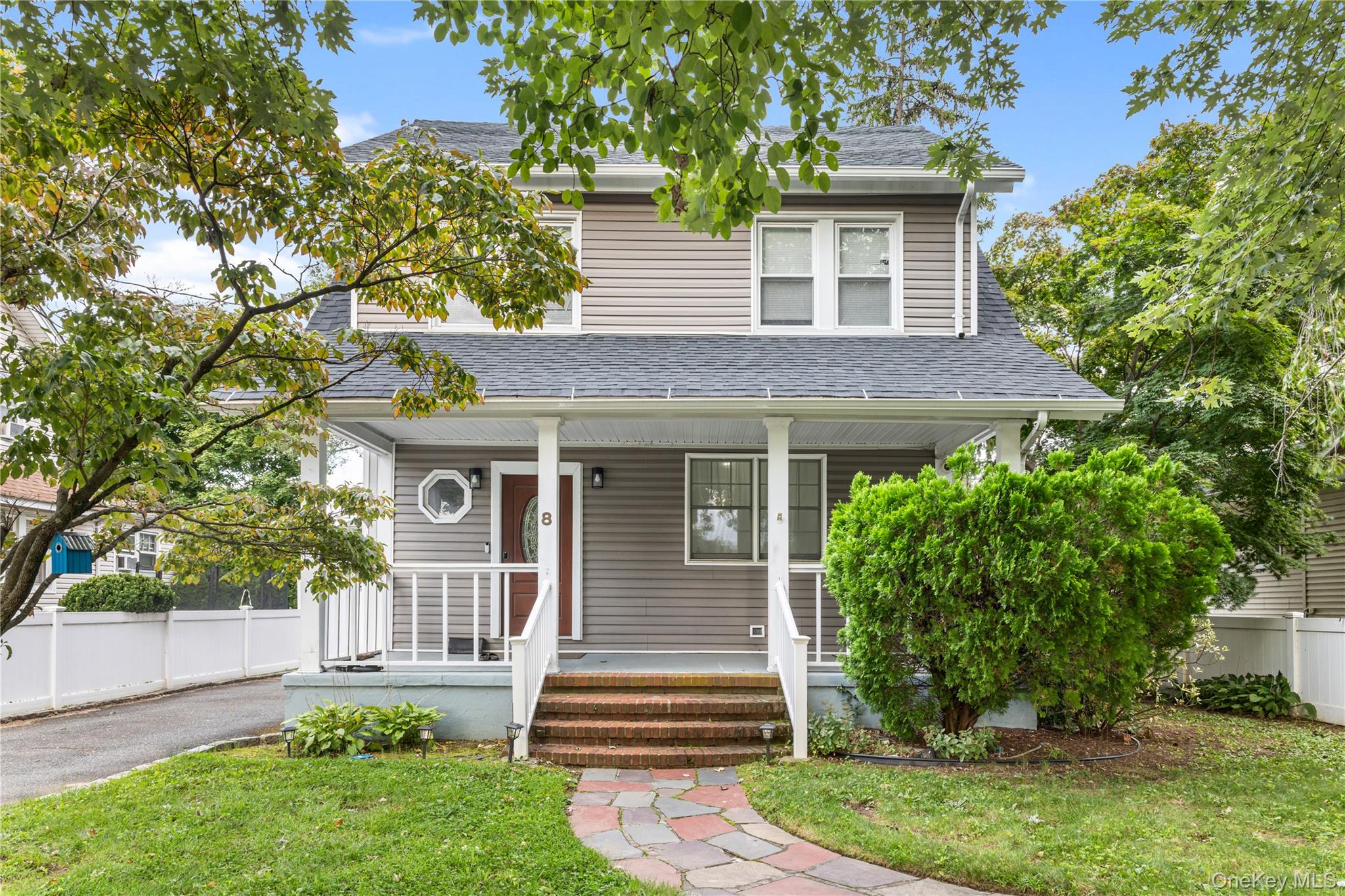 8 Rolling Street Property Photo 18