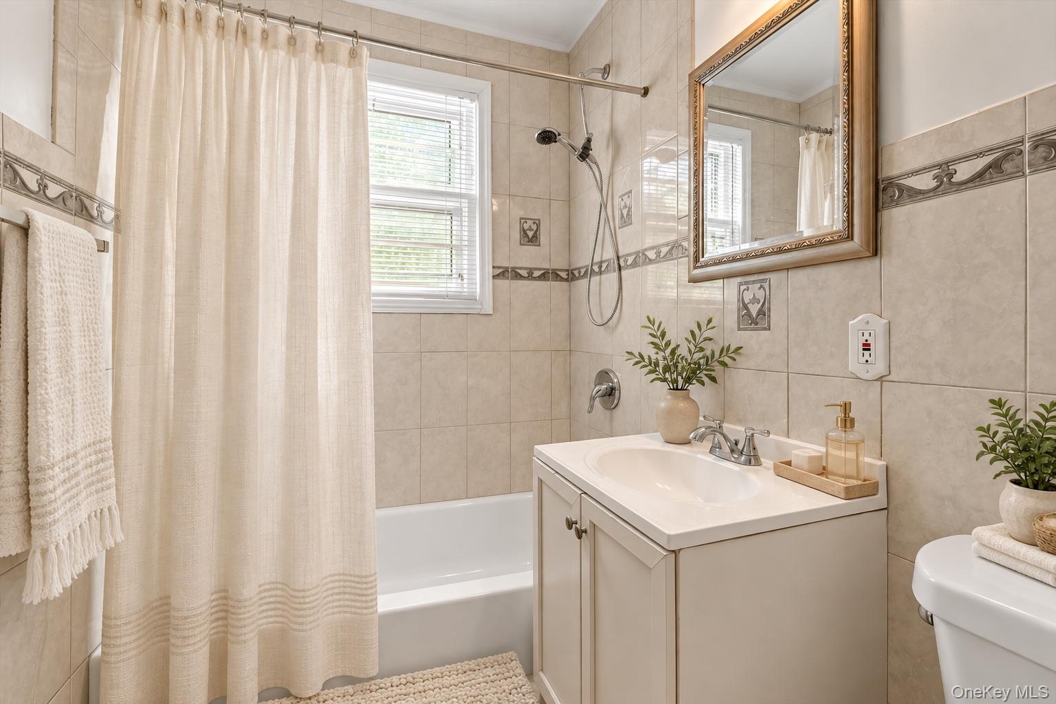 364 E State Street Property Photo 38