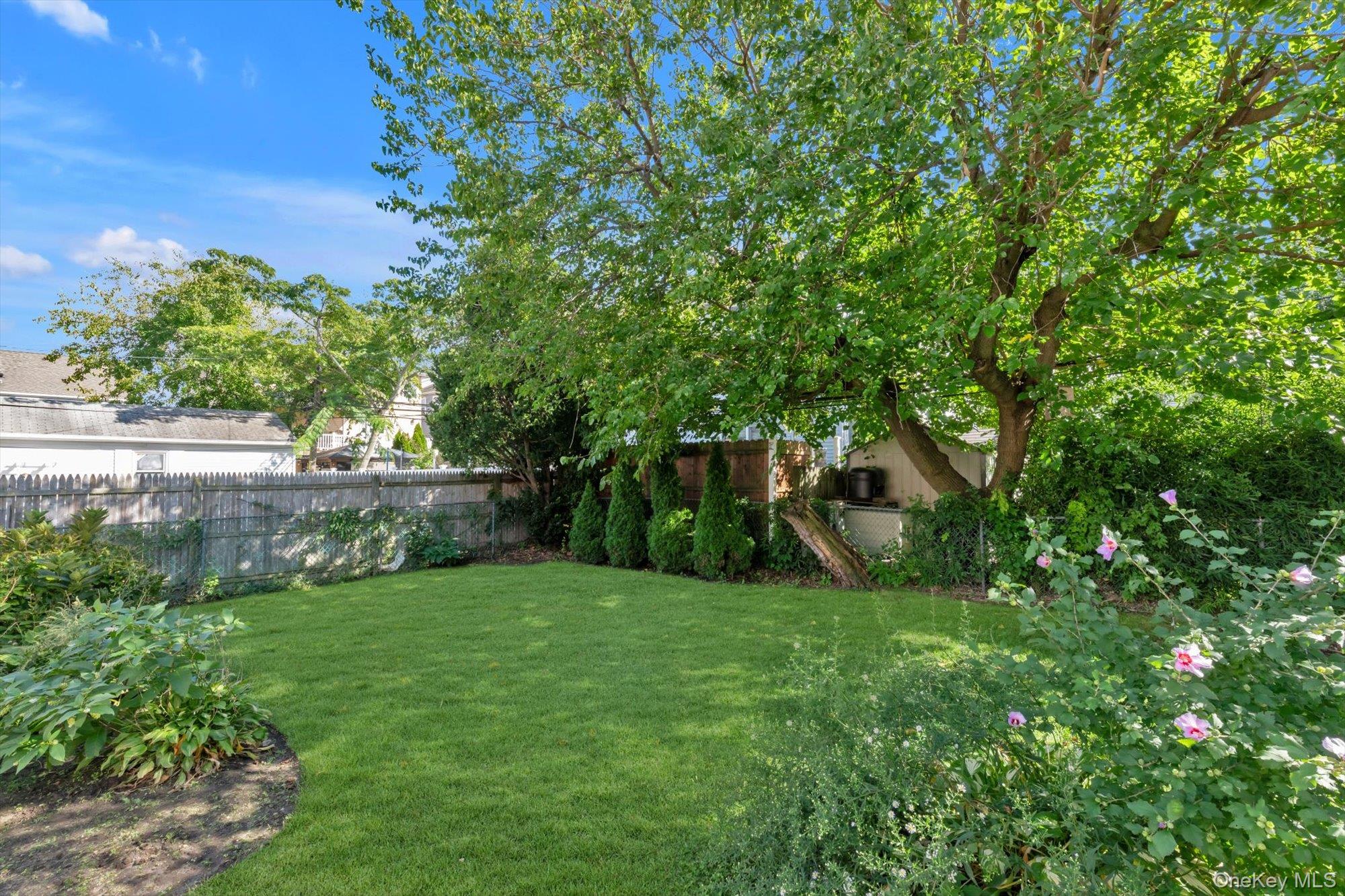364 E State Street Property Photo 42