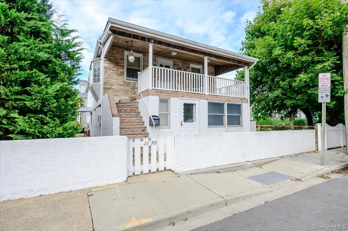 1170 W Park Street Property Photo 1