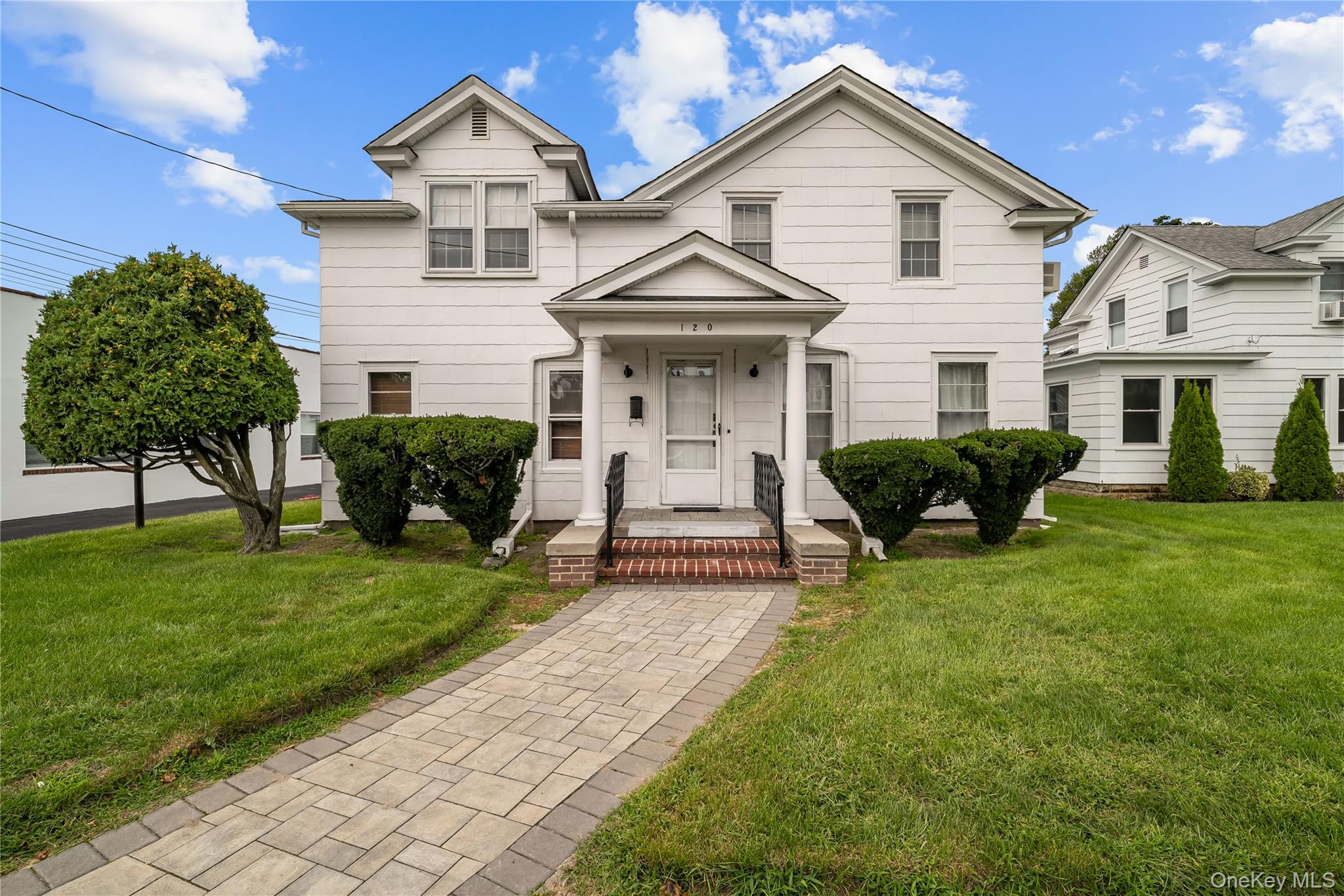 120 N Ocean Avenue Property Photo 3