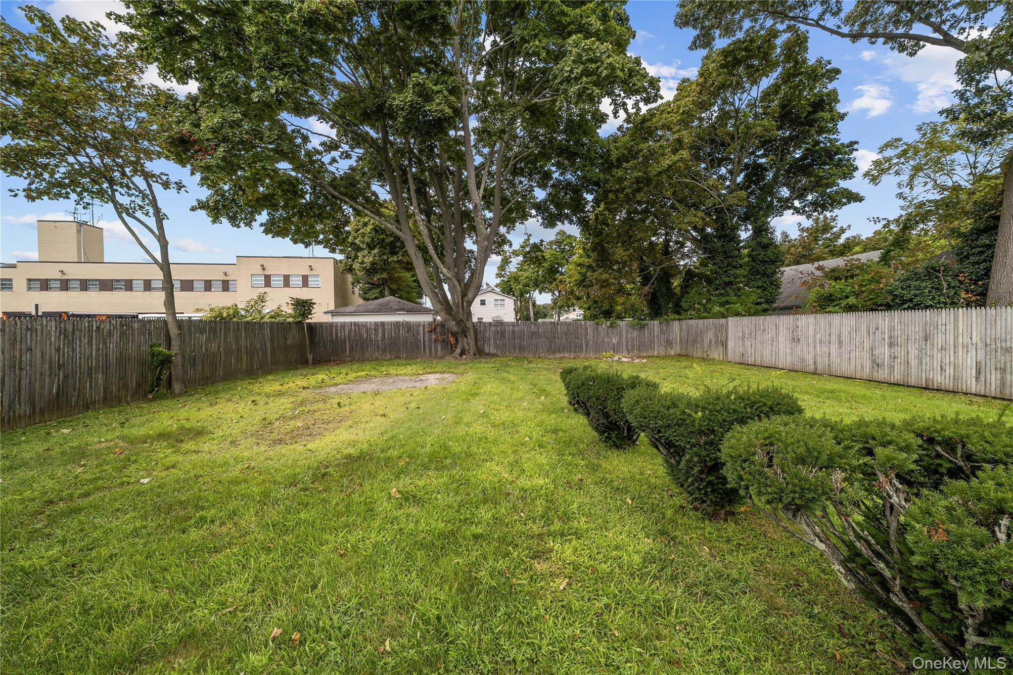 120 N Ocean Avenue Property Photo 35