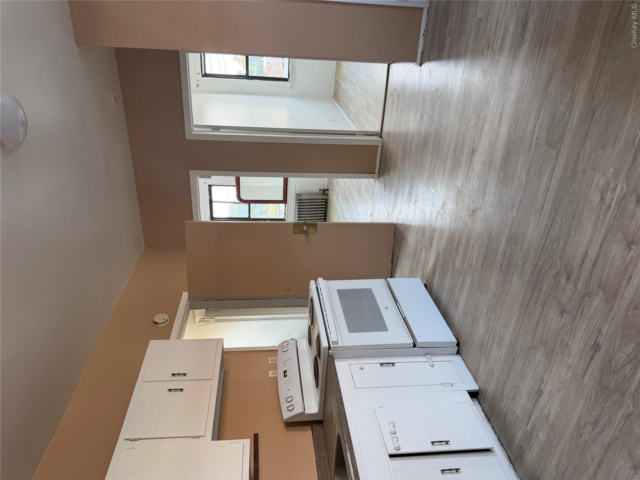 27 1st Street 3 Property Photo 1