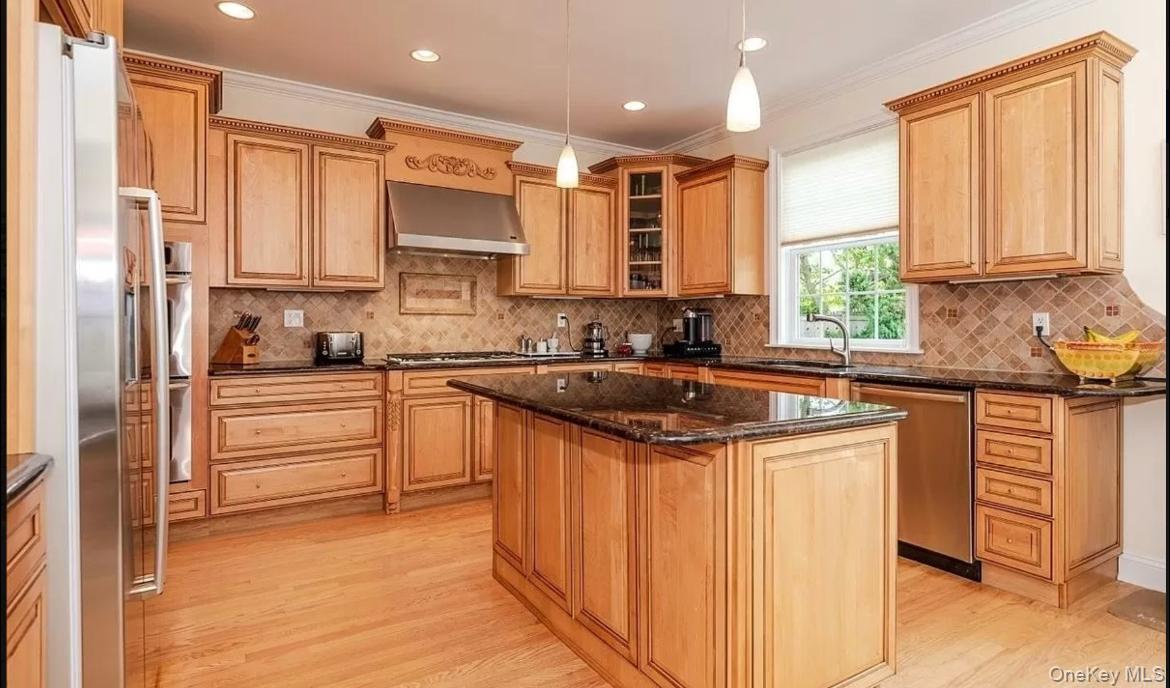 15 W Penn Street Property Photo 4