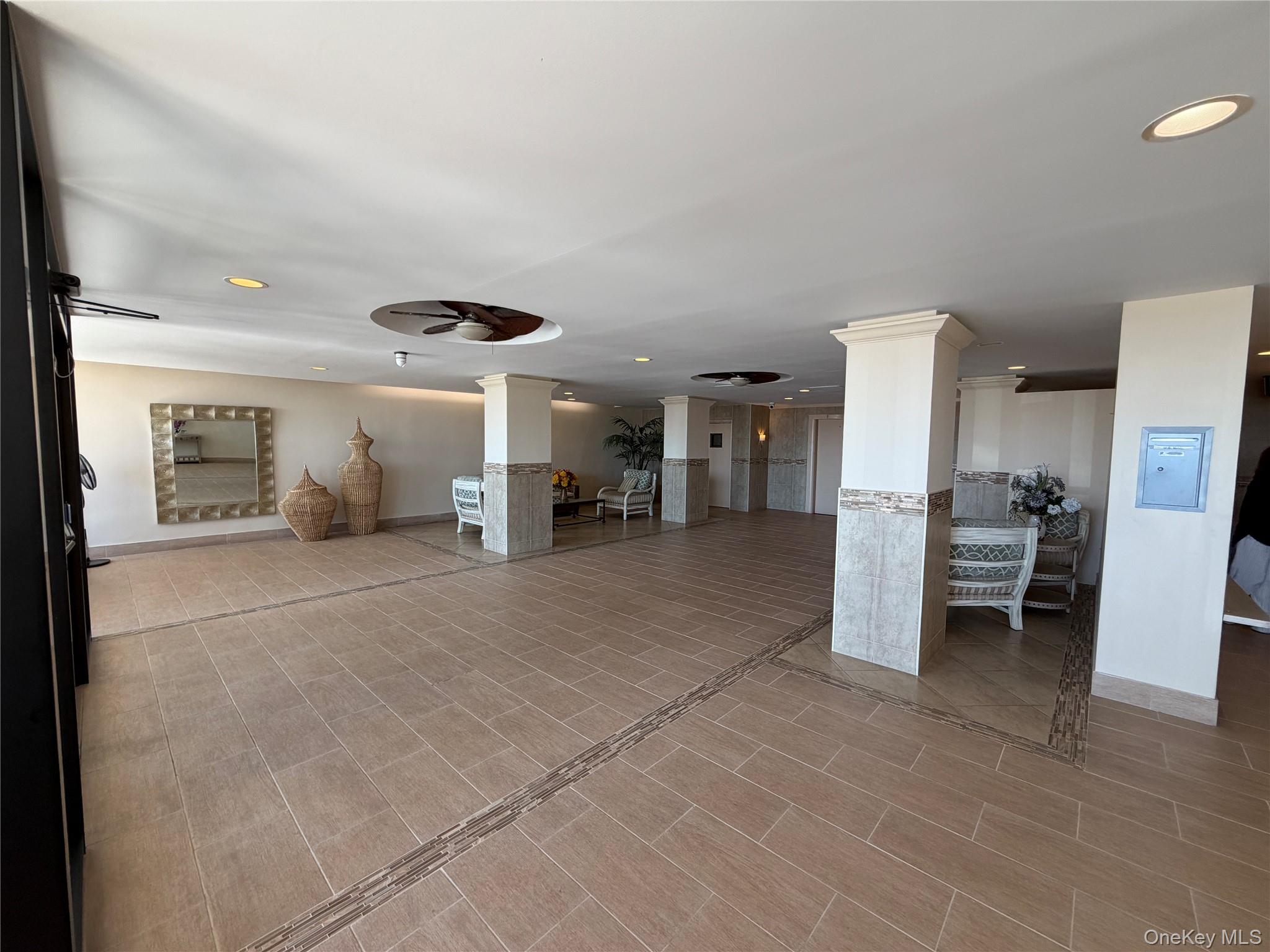 1 E Broadway 3d Property Photo 3
