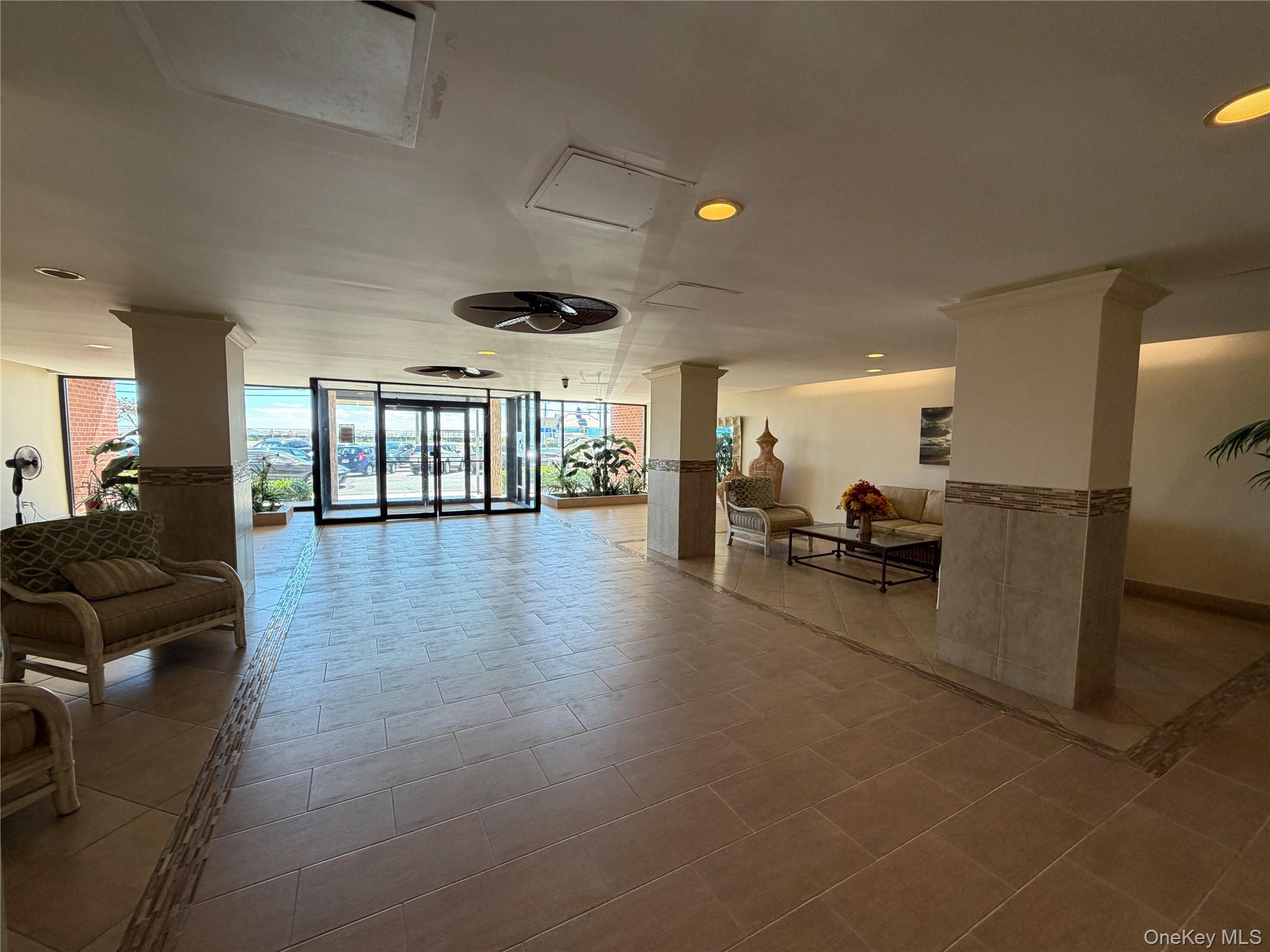 1 E Broadway 3d Property Photo 4