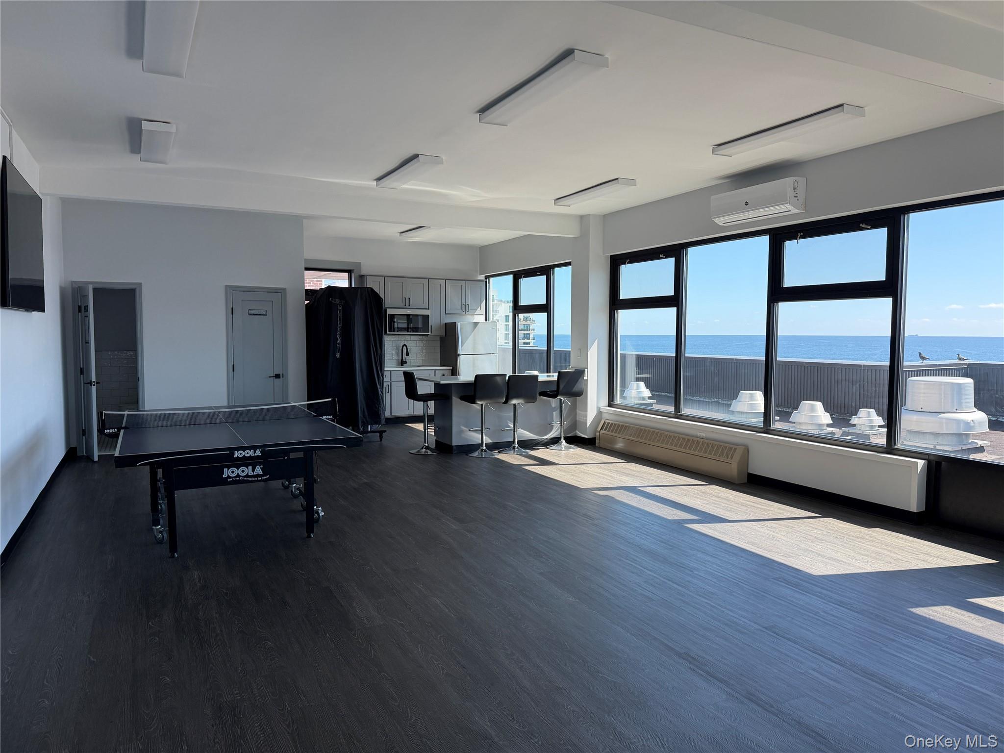 1 E Broadway 3d Property Photo 6
