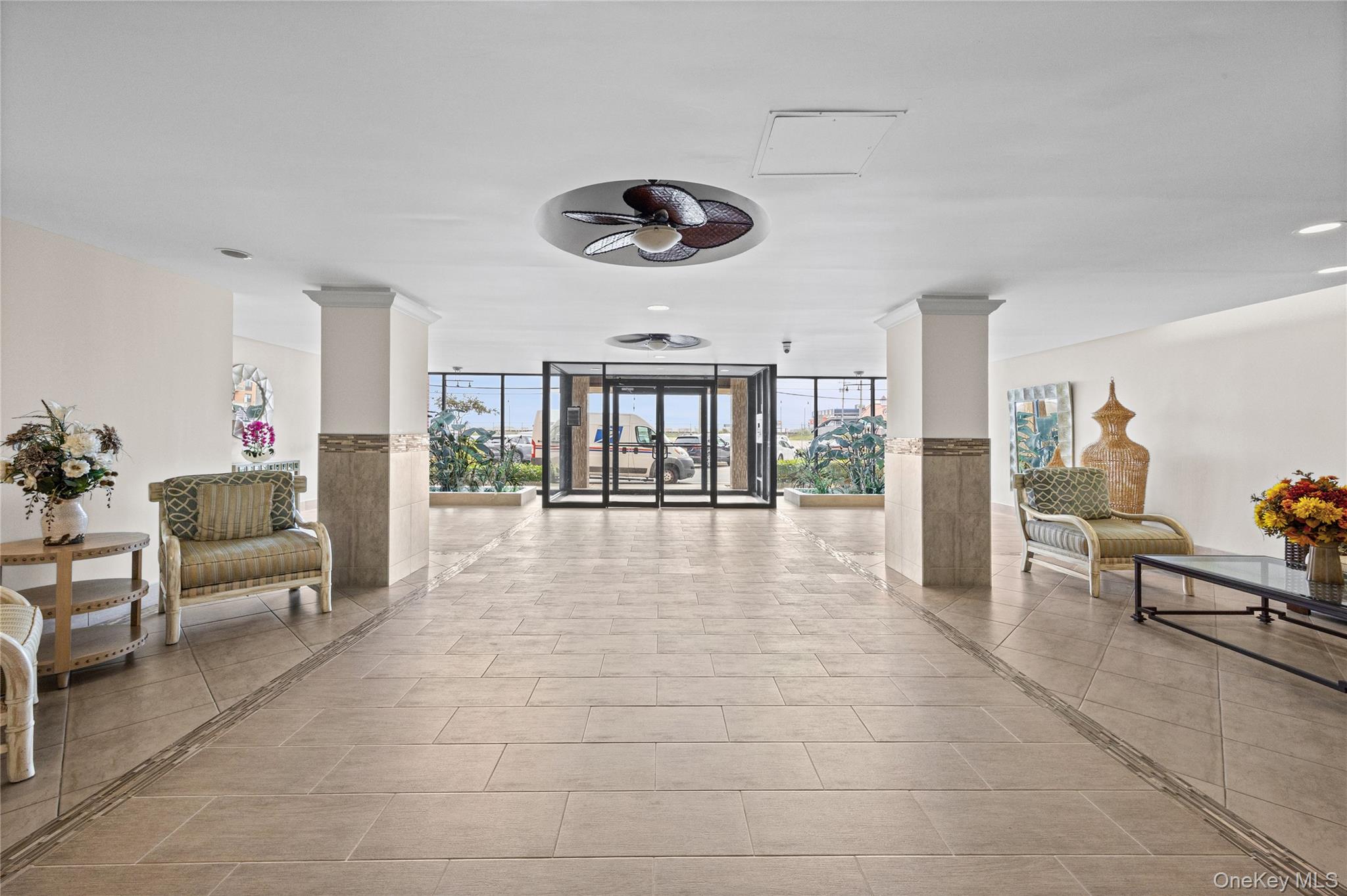 1 E Broadway 3d Property Photo 7