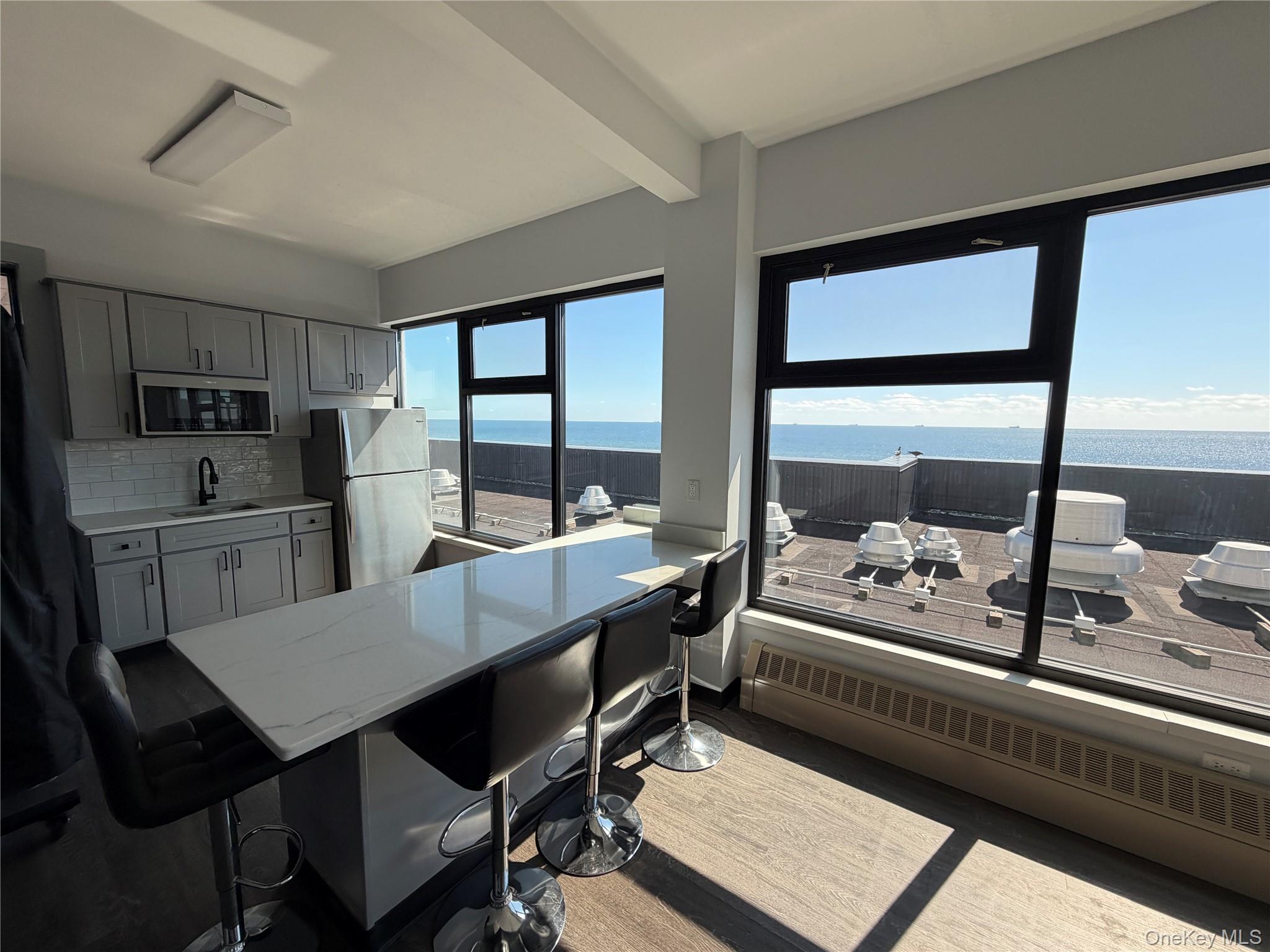 1 E Broadway 3d Property Photo 8