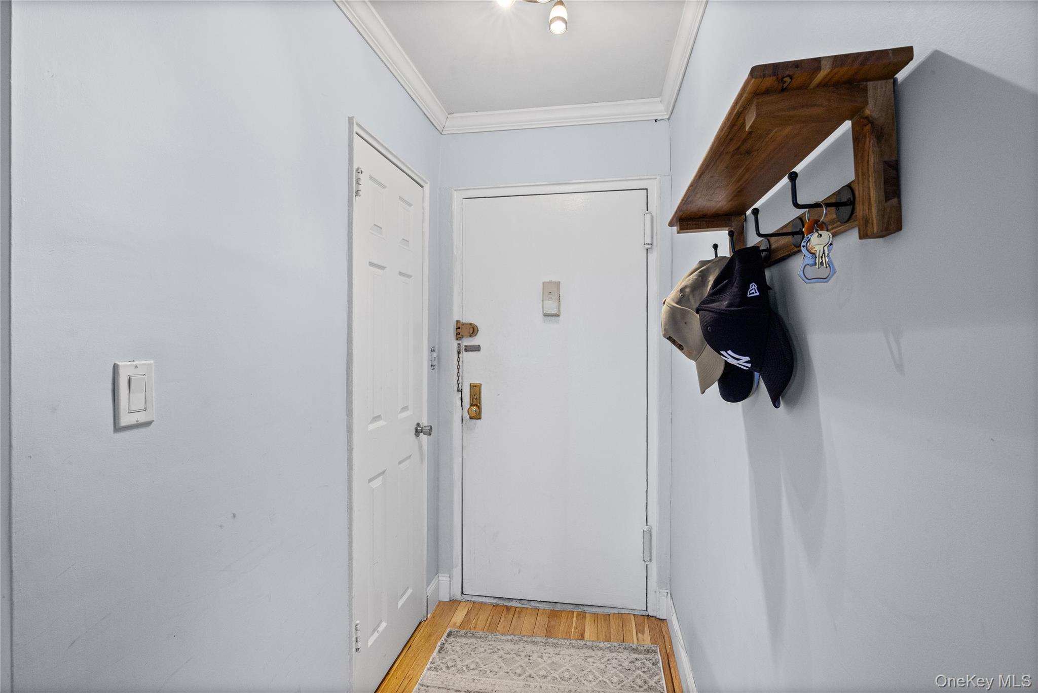 1 E Broadway 3d Property Photo 8