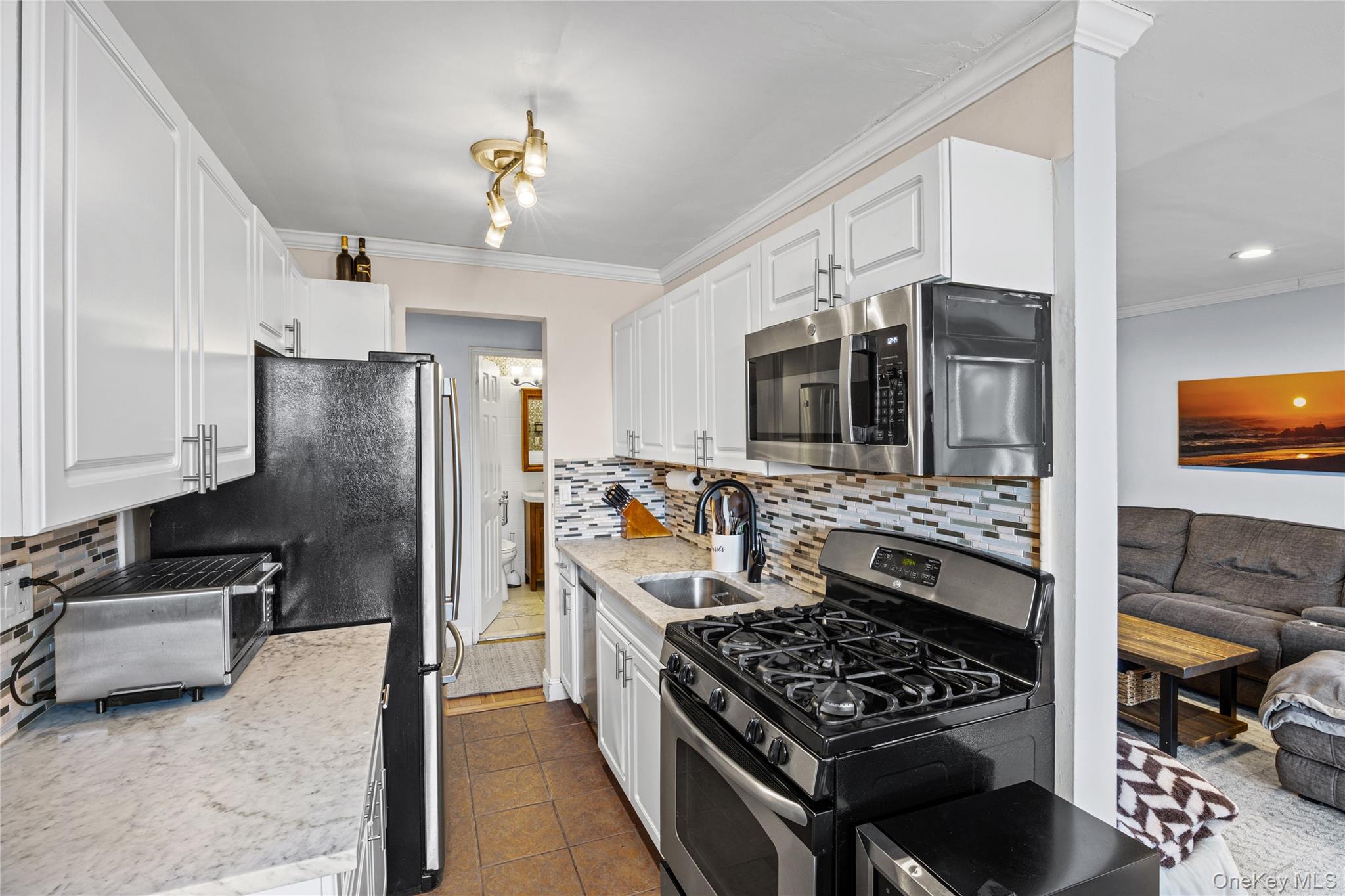 1 E Broadway 3d Property Photo 13