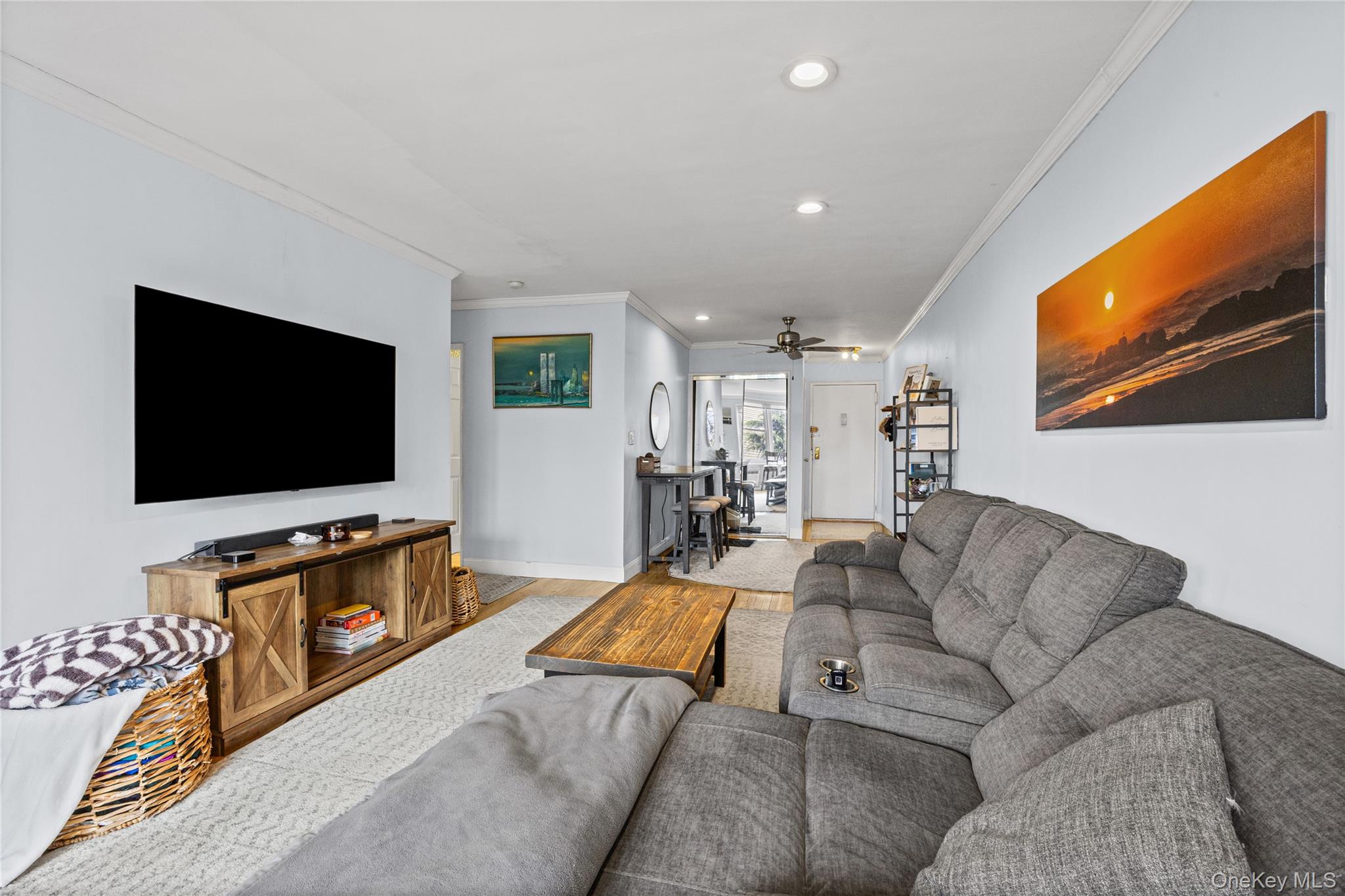 1 E Broadway 3d Property Photo 16