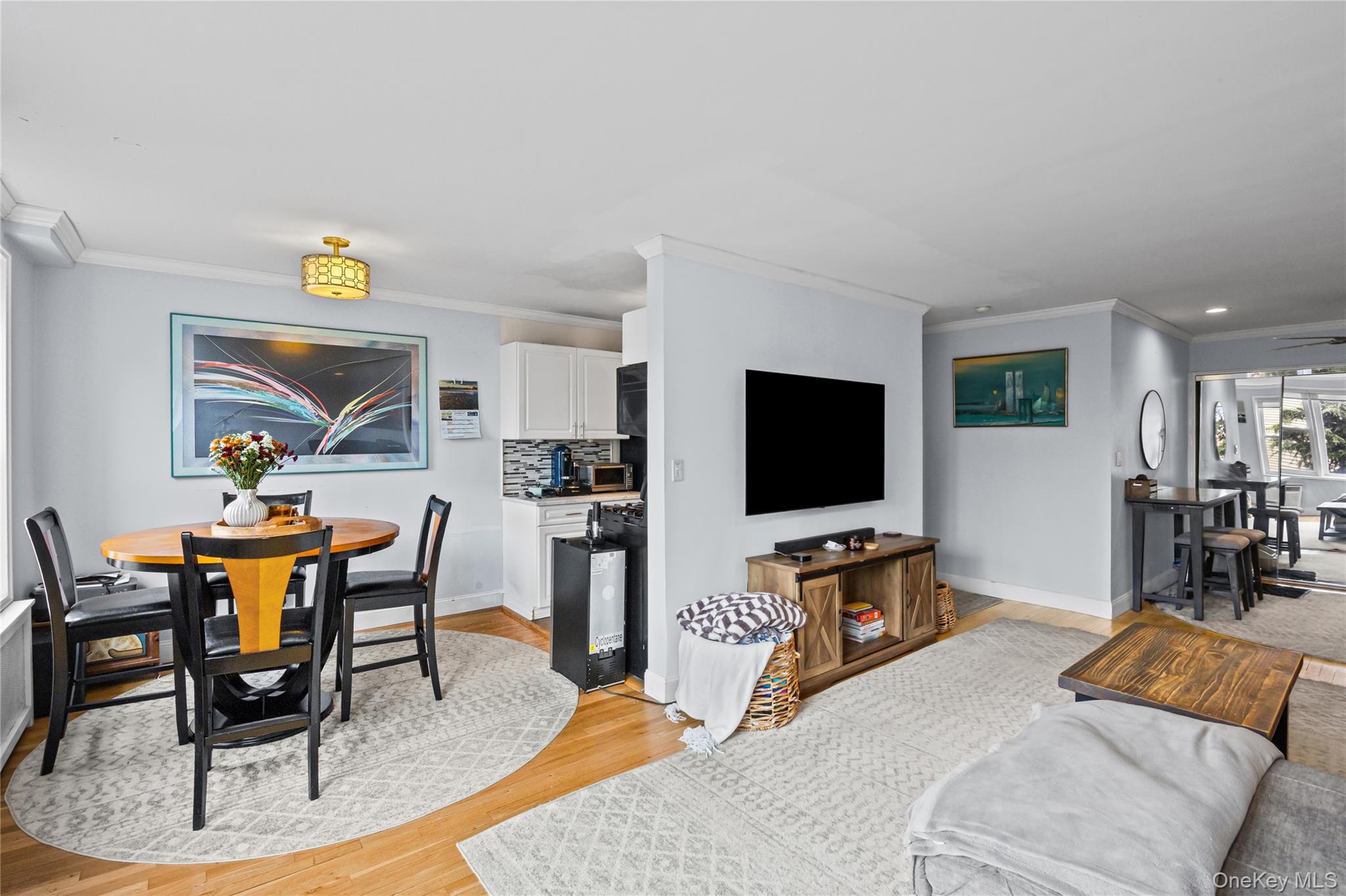 1 E Broadway 3d Property Photo 19