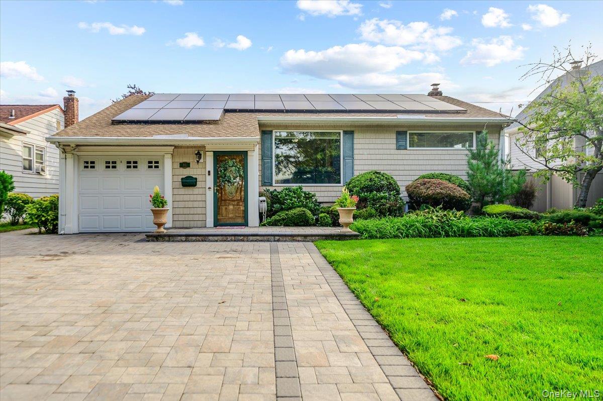 91 Flower Road Property Photo 1