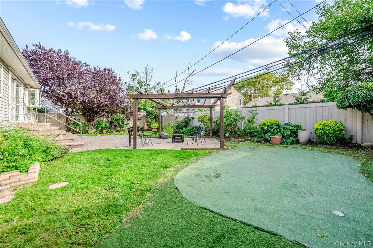 91 Flower Road Property Photo 24