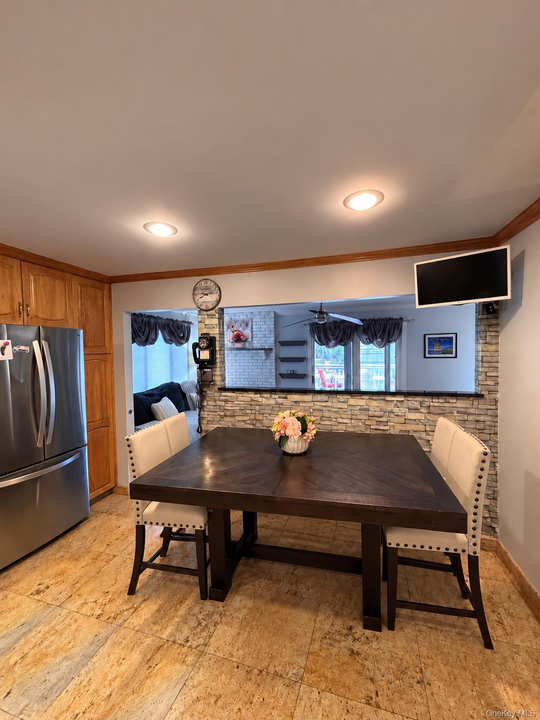 41 Homeland Drive Property Photo 8