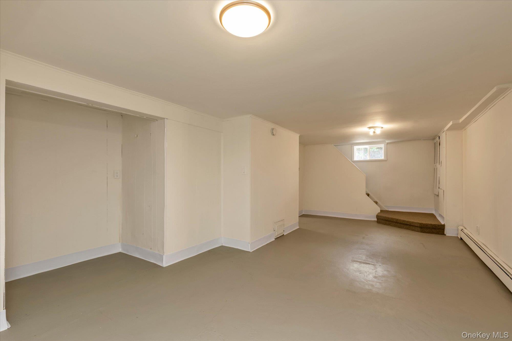 585 Seaman Avenue Property Photo 19