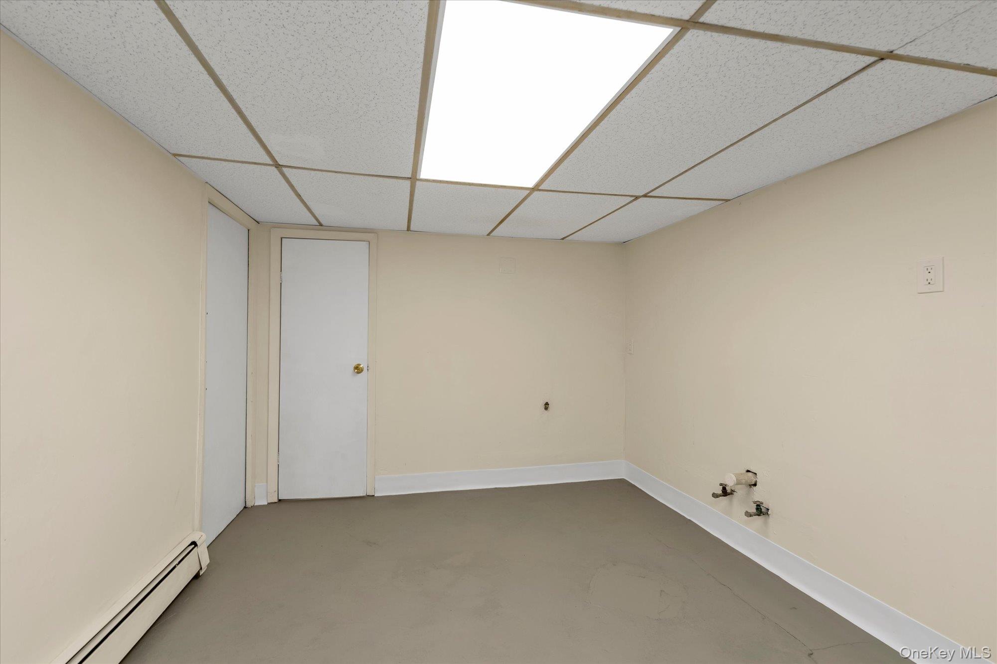 585 Seaman Avenue Property Photo 20