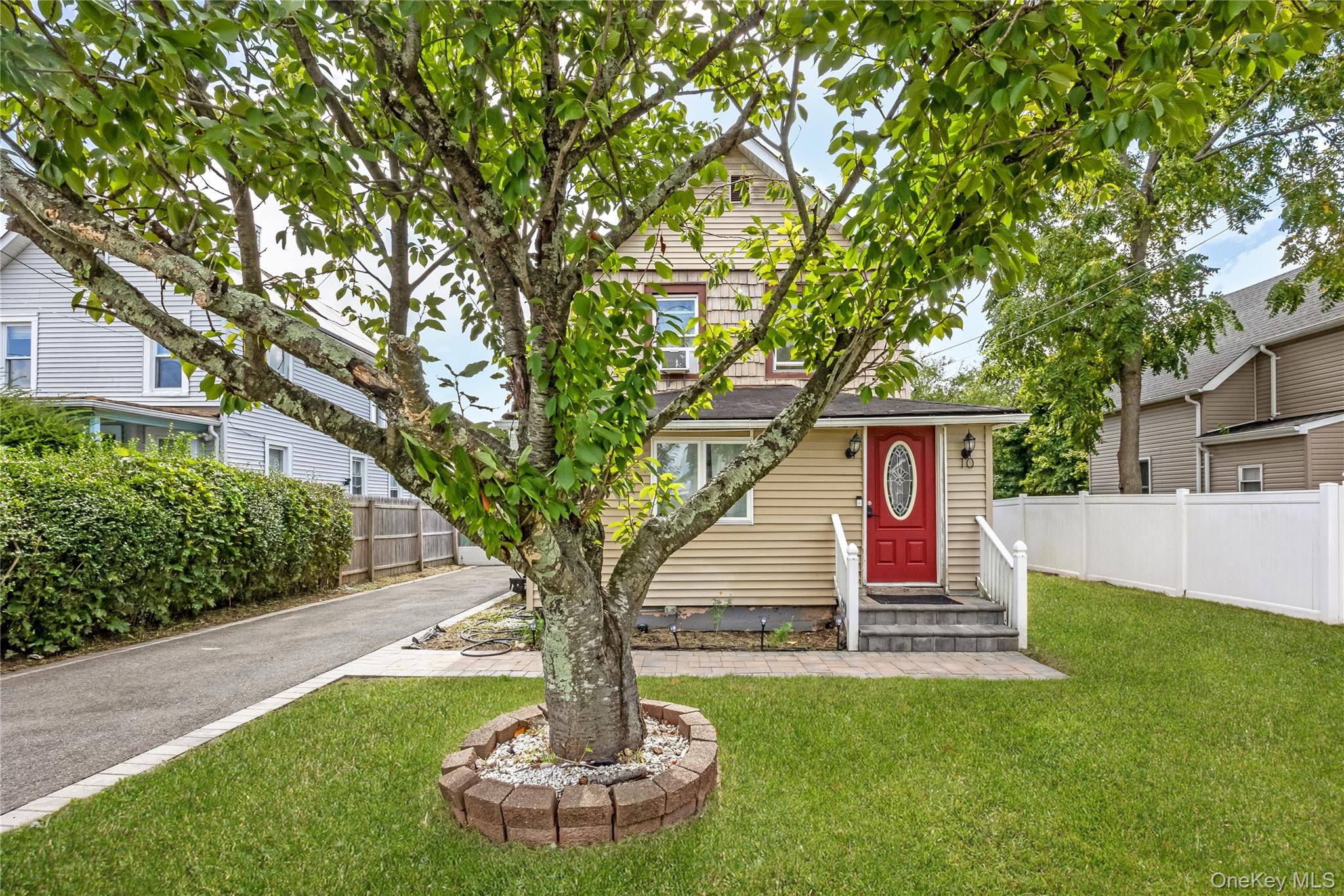 10 Brightside Avenue Property Photo 3