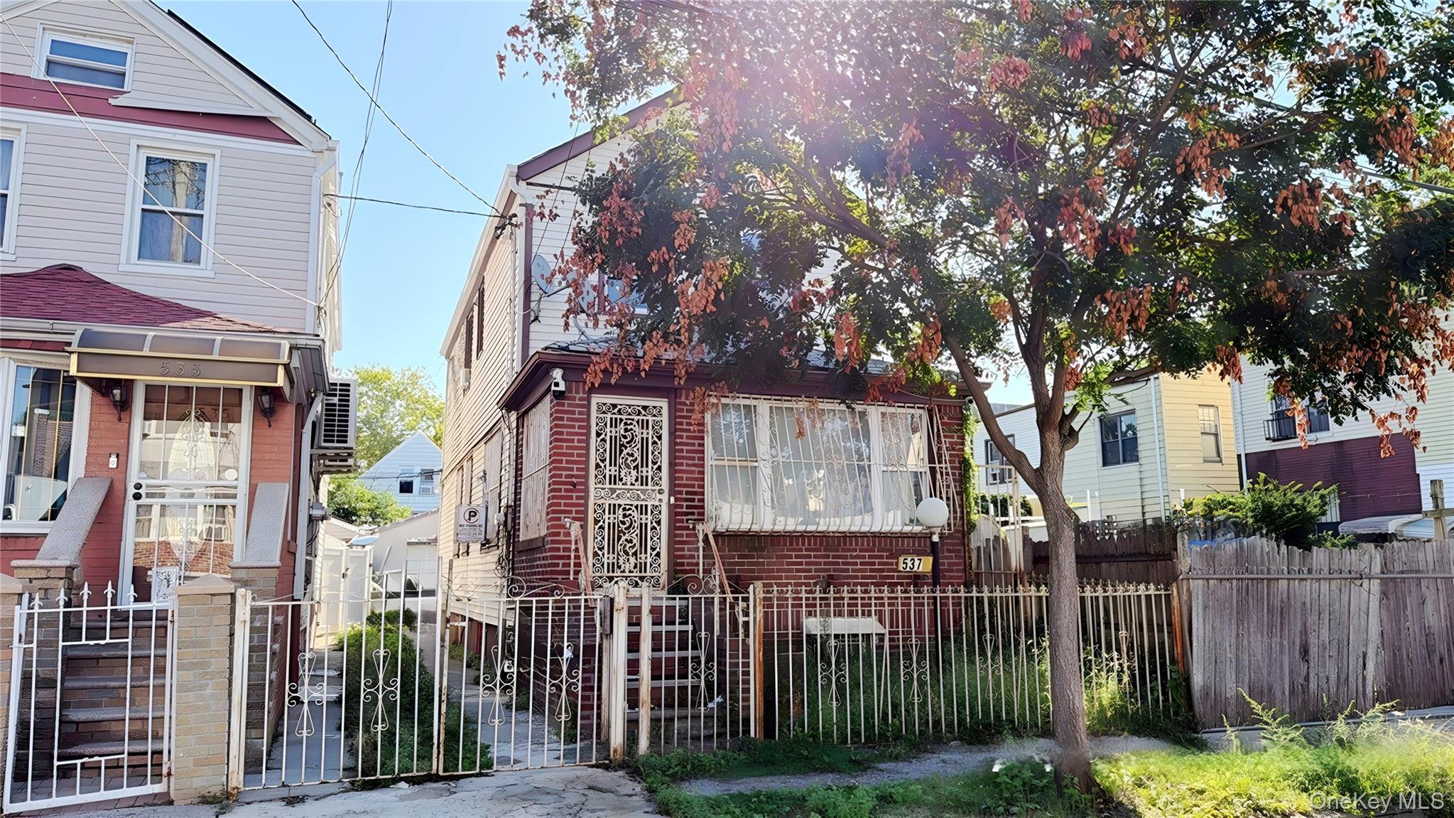 537 E 39th Street Property Photo 1