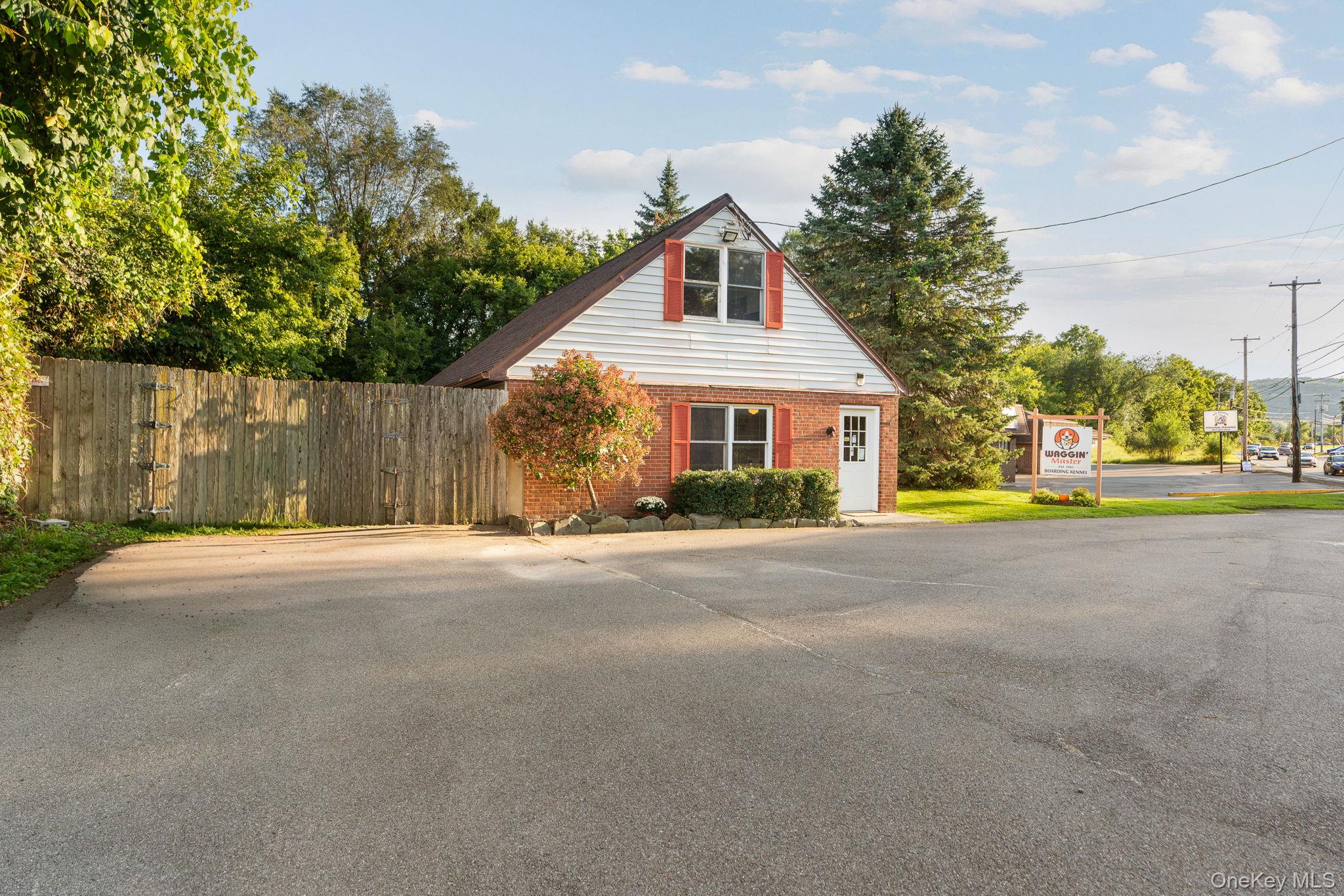 3040 Vestal Road Property Photo 1