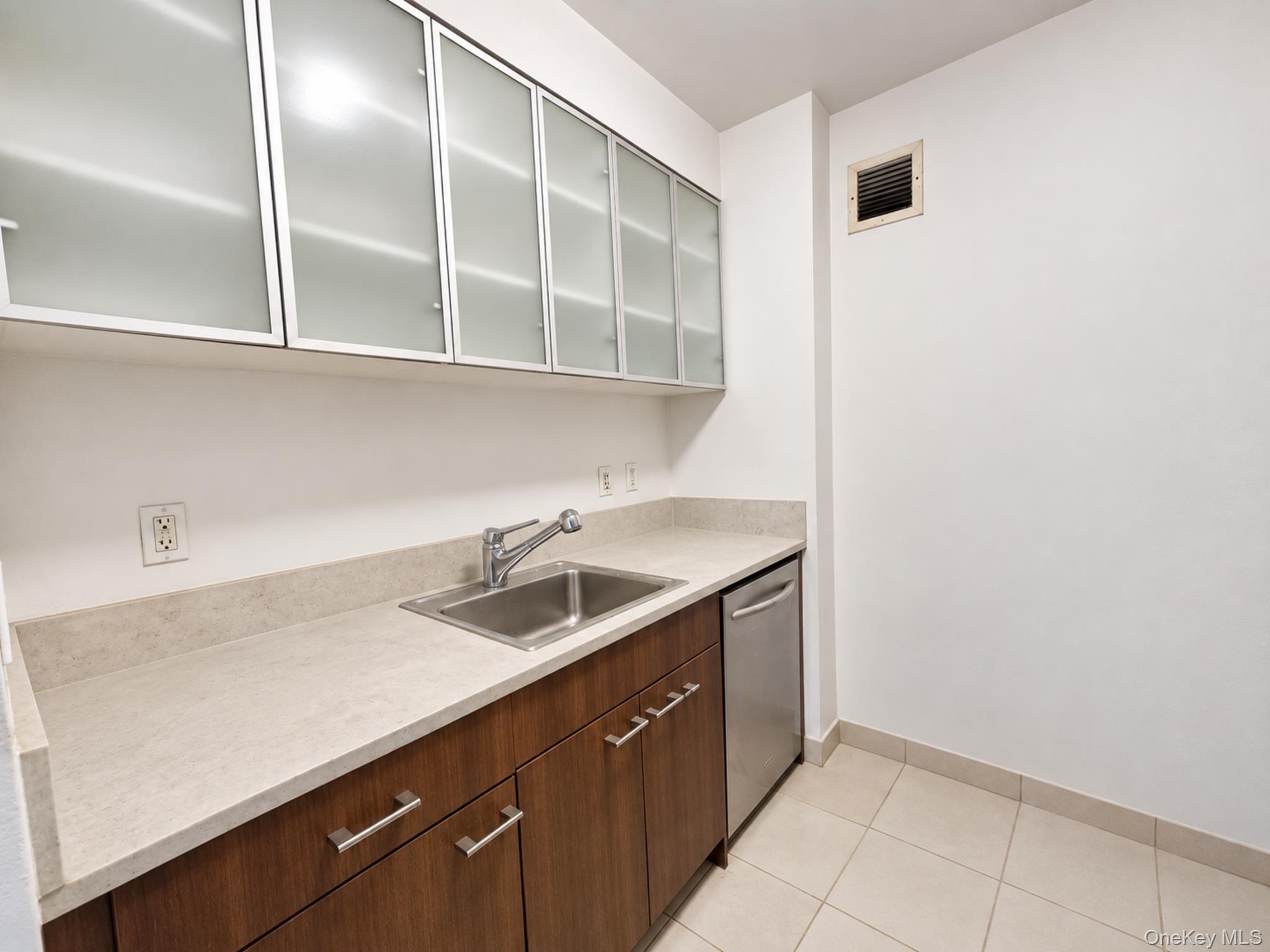 215 E 96th Street 30k Property Photo 12