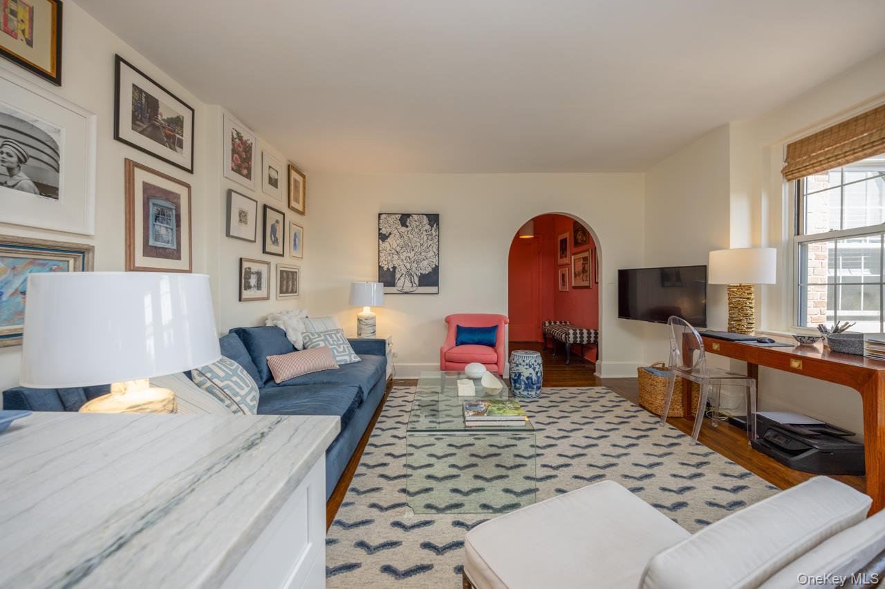 270 Bronxville Road A51 Property Photo 8