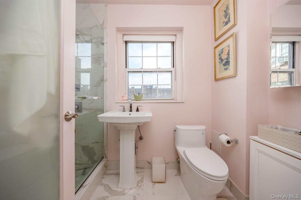 270 Bronxville Road A51 Property Photo 18