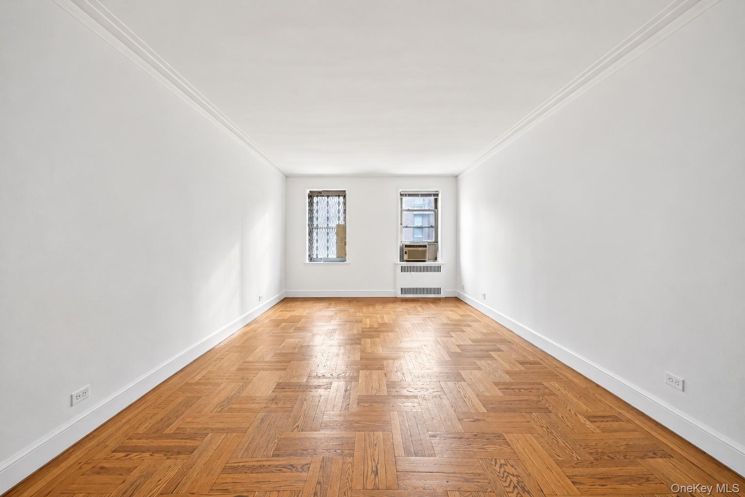 2190 Boston Road E Property Photo 2