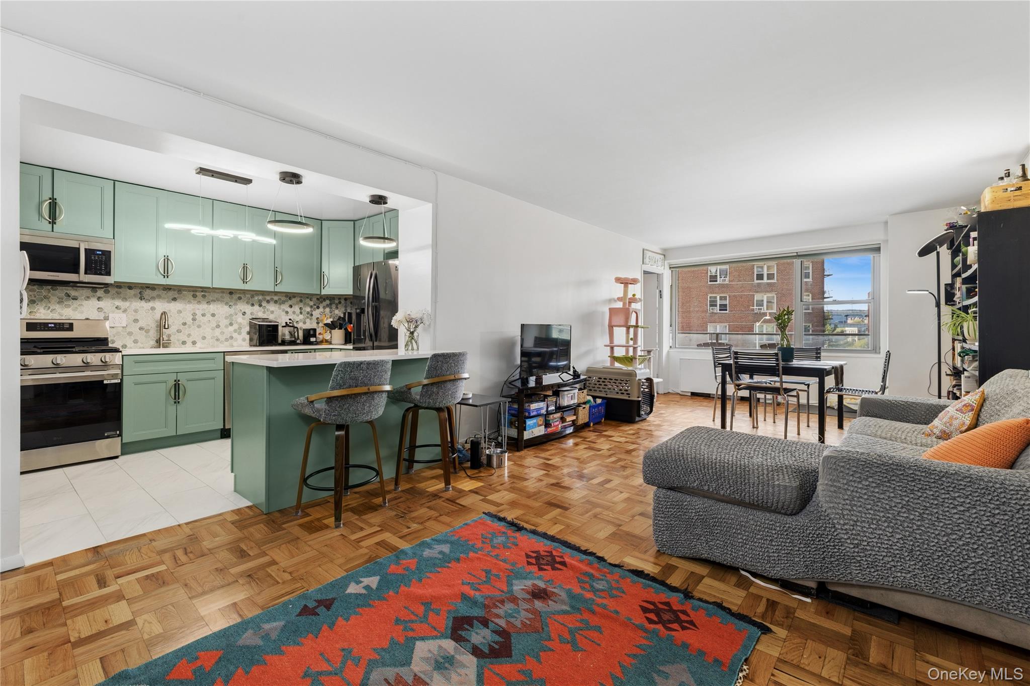 2500 Johnson Avenue 4K Property Photo 1