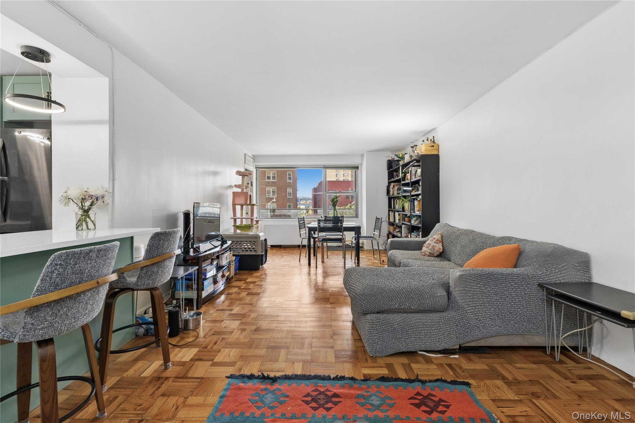 2500 Johnson Avenue 4k Property Photo 2