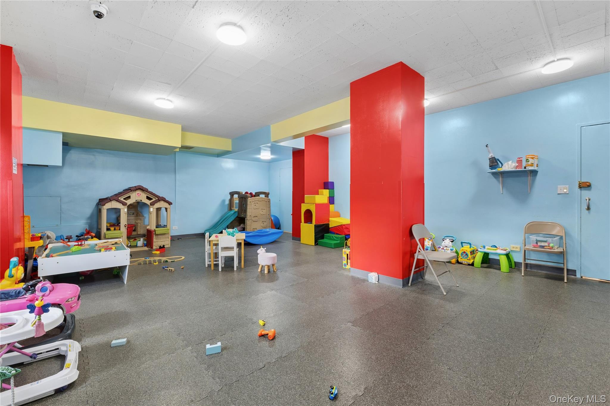 2500 Johnson Avenue 4k Property Photo 15