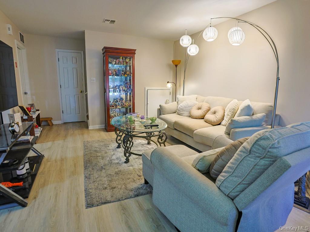 65 Jimal Drive Property Photo 7