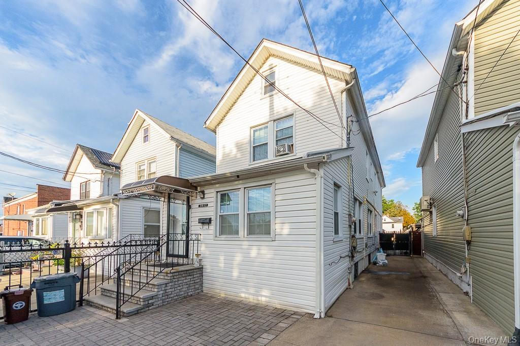 9917 215th Street Property Photo 1