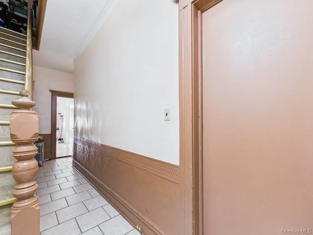 7862 81st Street Property Photo 2