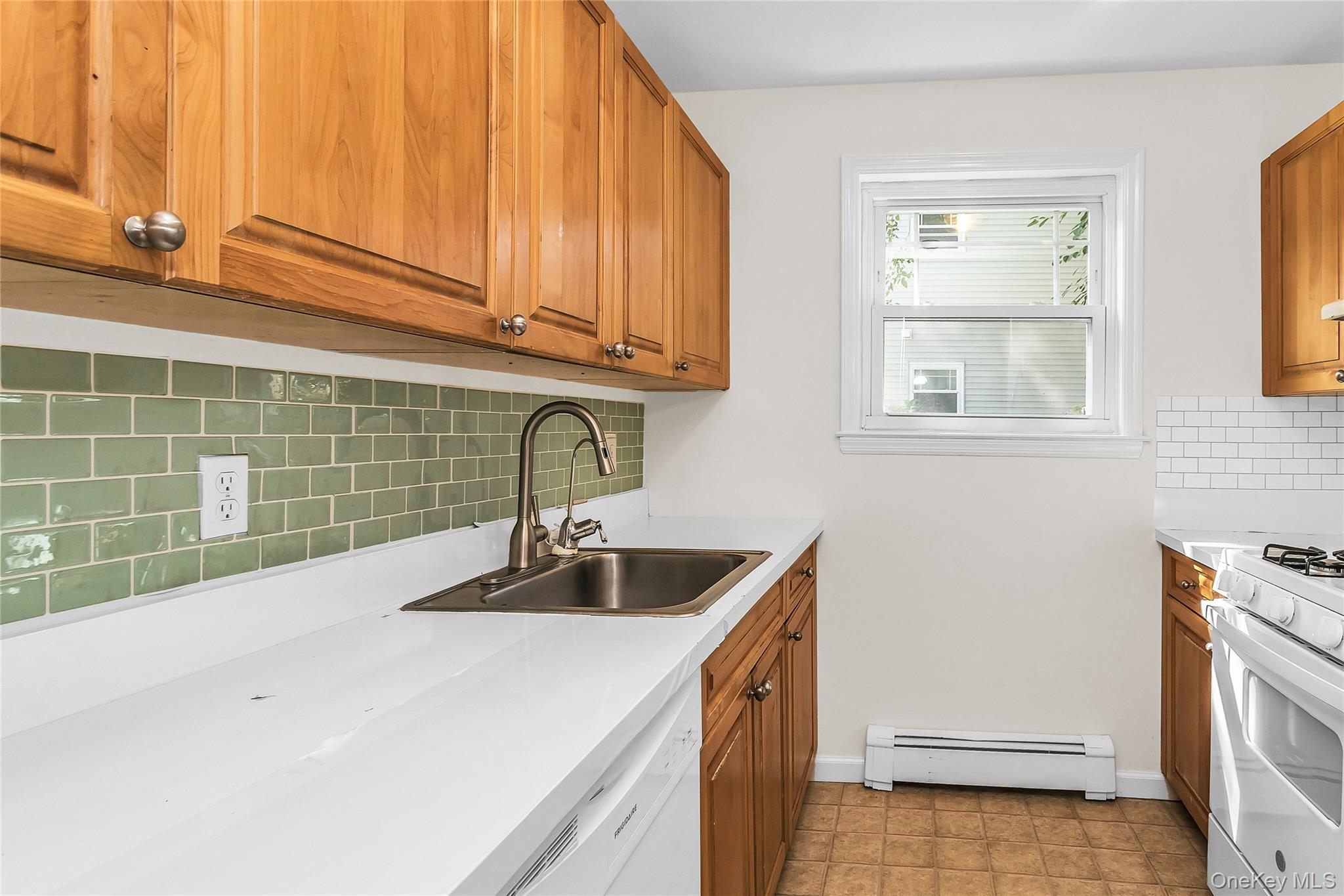 246 Fairharbor 246 Property Photo 5