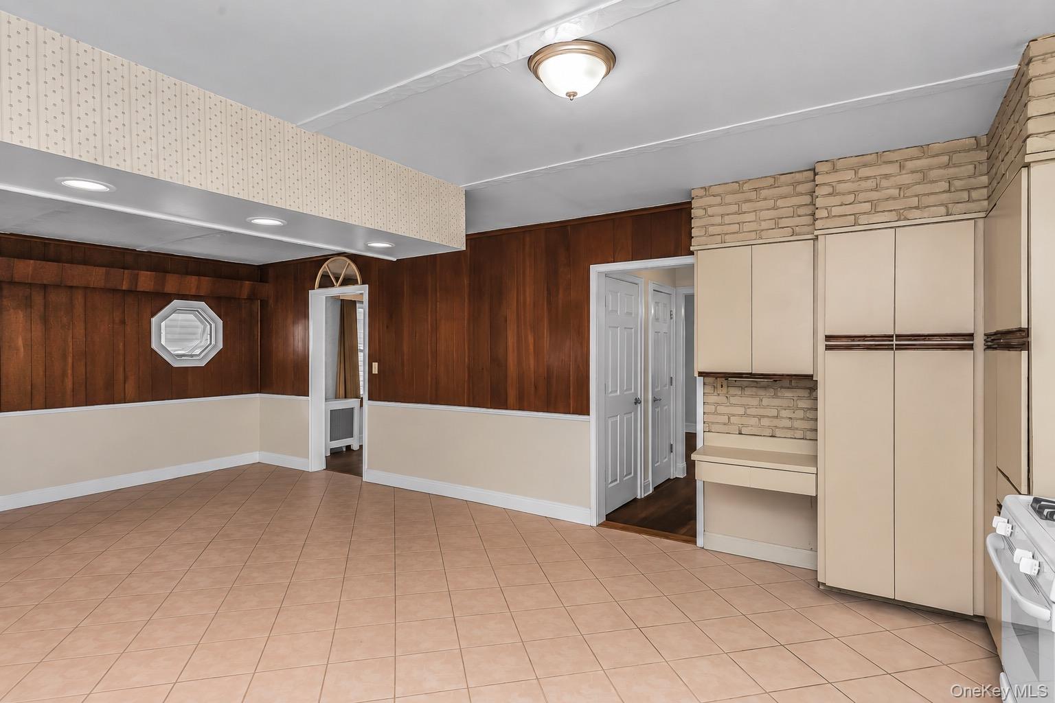 44 Capitol Avenue Property Photo 13