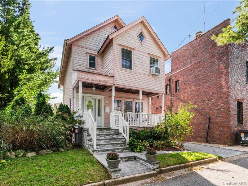 39 12th Avenue Property Photo 2