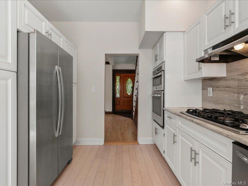 39 12th Avenue Property Photo 21