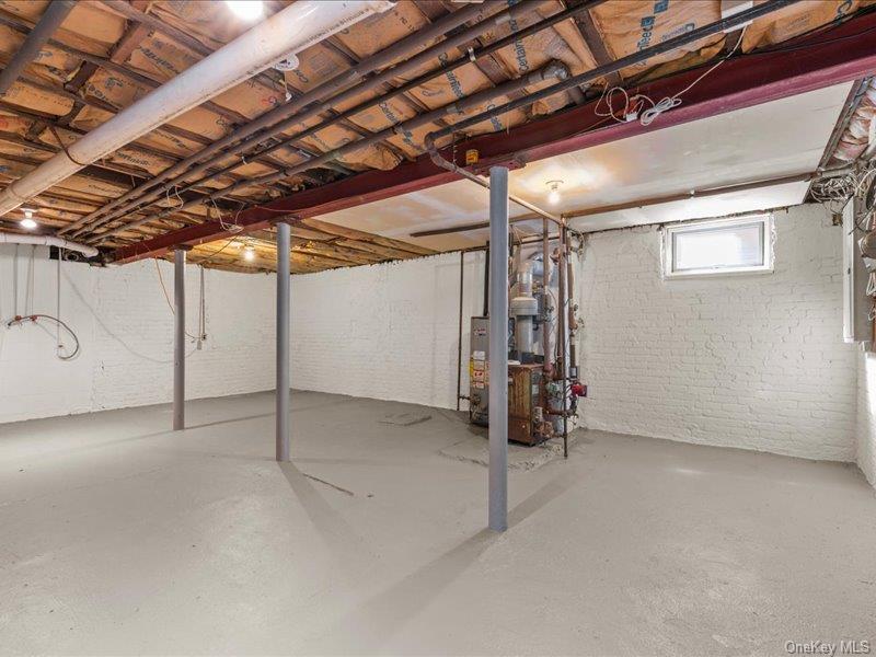 39 12th Avenue Property Photo 33